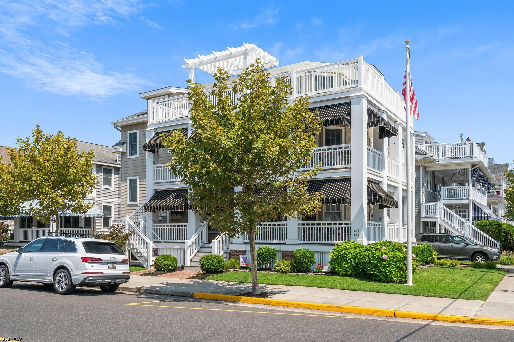 listing main picture