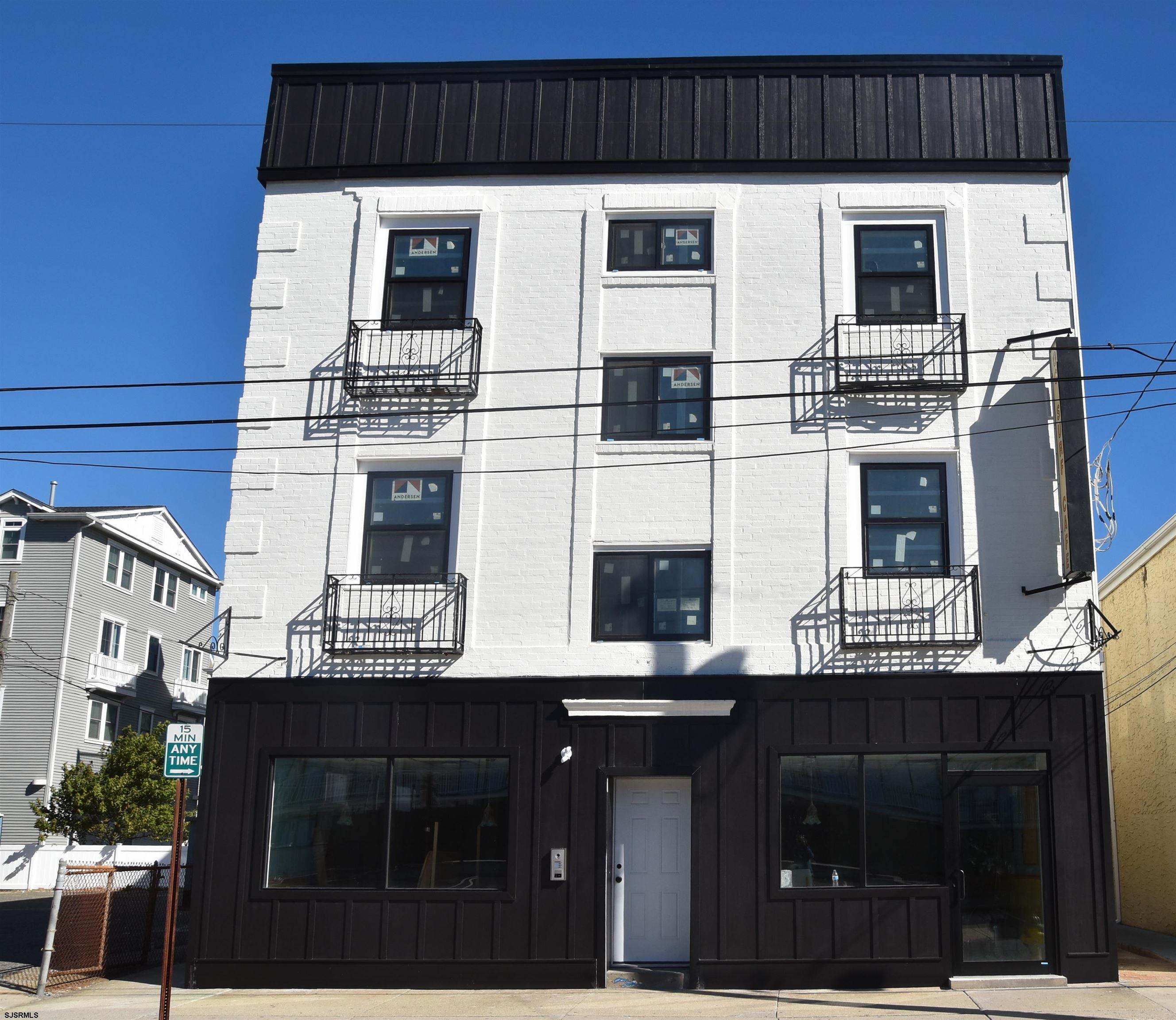 713 8th St, Unit E 