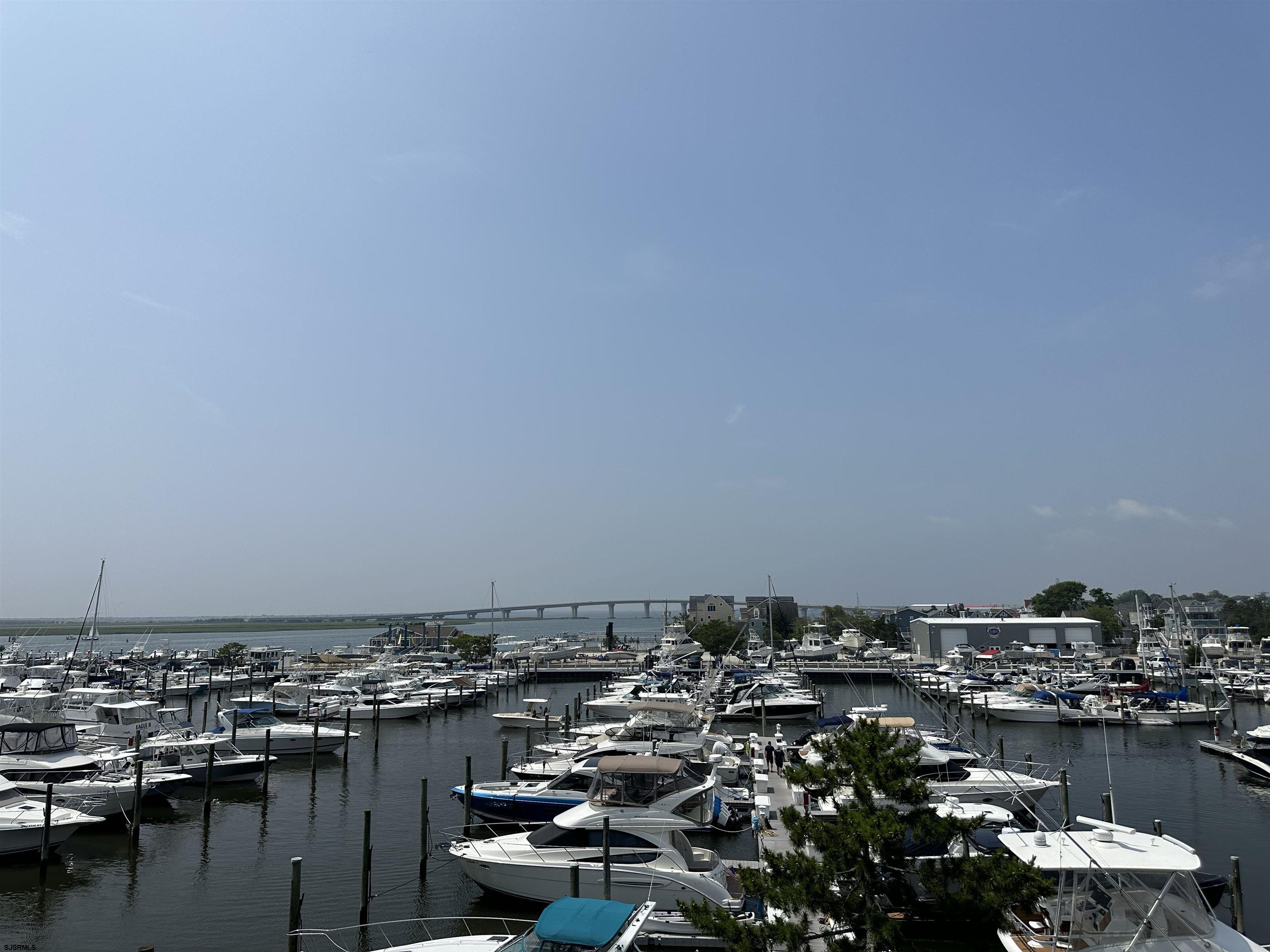 1208 Harbour Cv S Cv