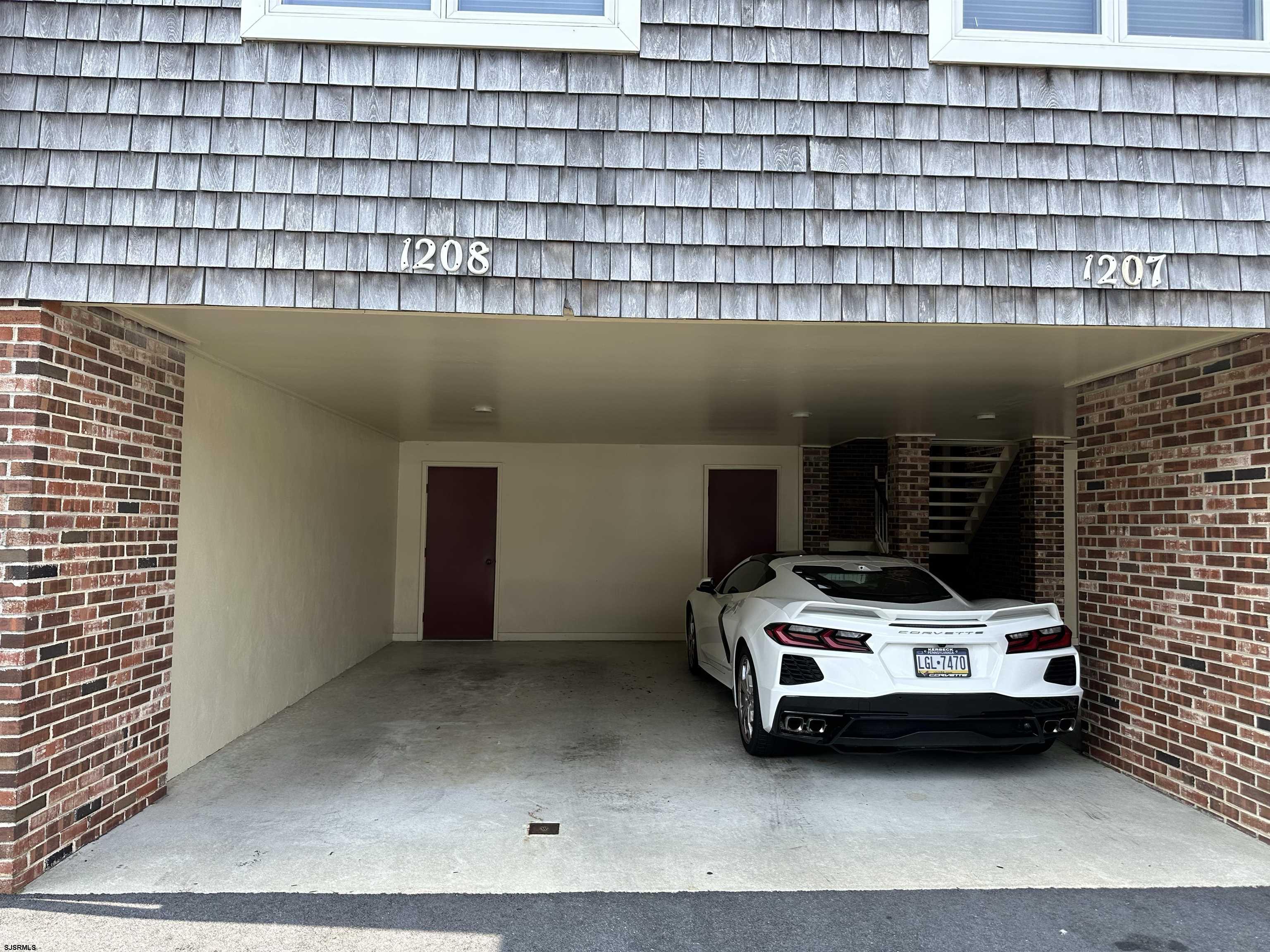 1208 Harbour Cv S Cv