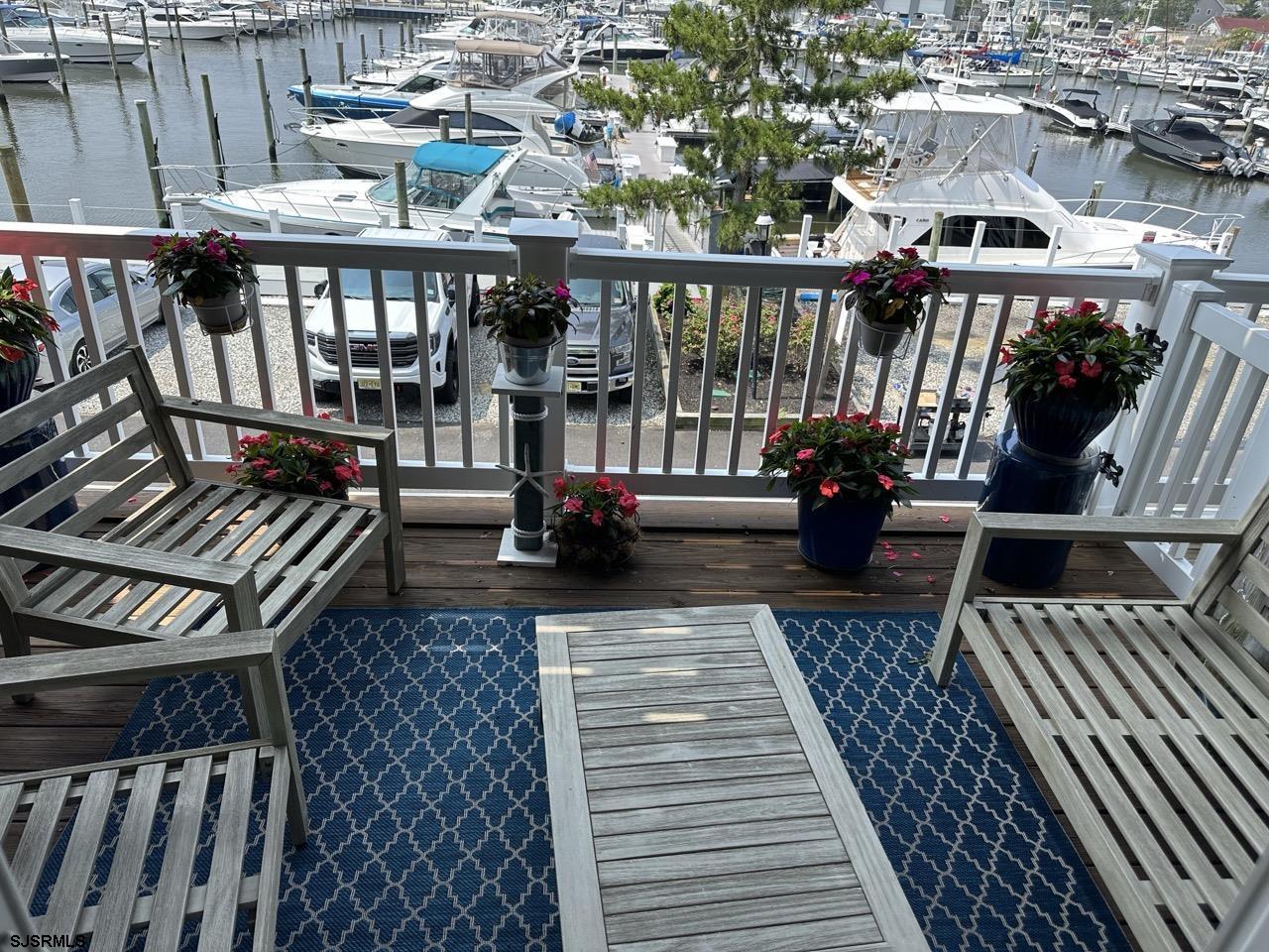 1208 Harbour Cv S Cv