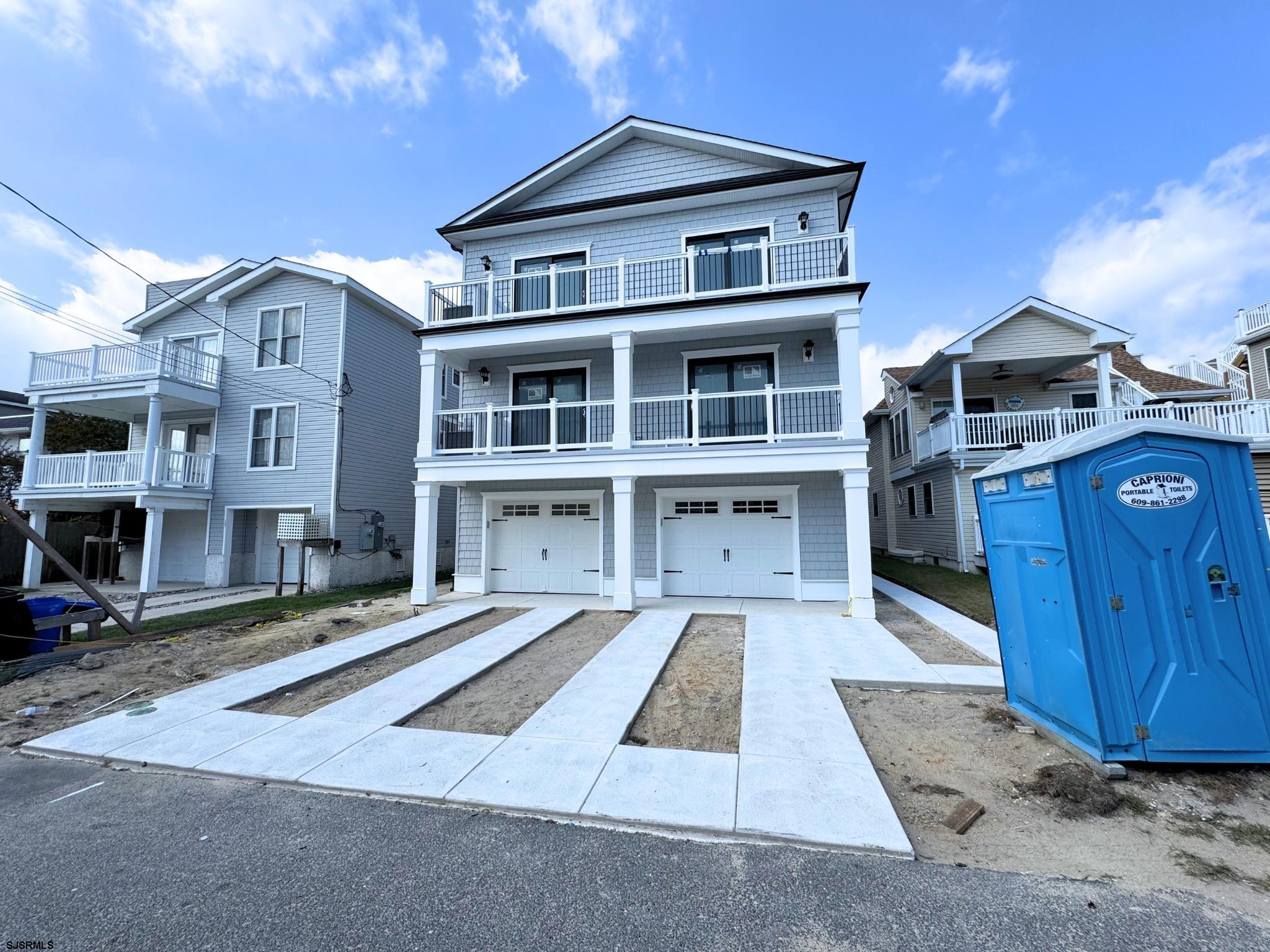 5533-35 Simpson Ave
