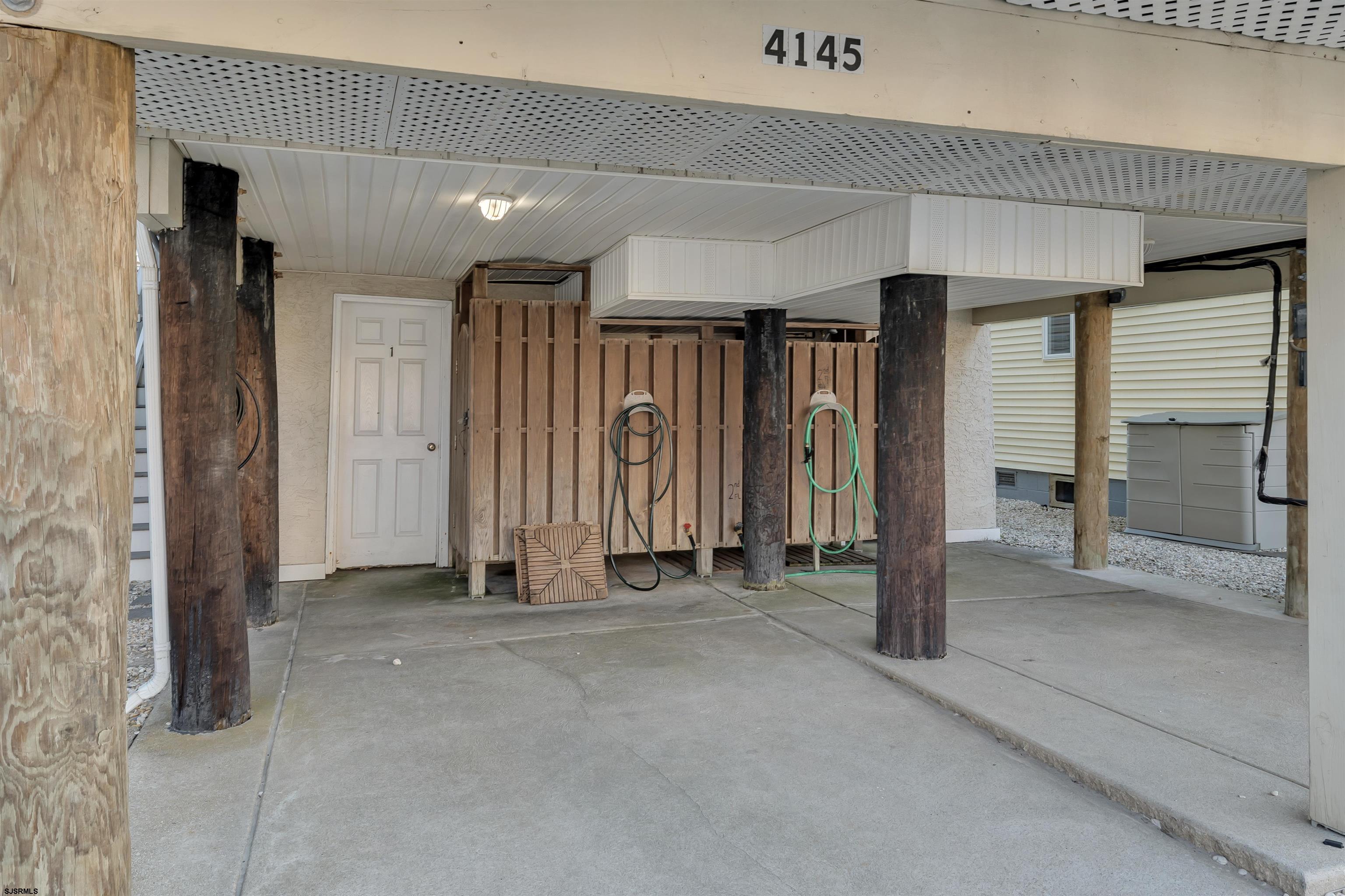 4145 Asbury Ave