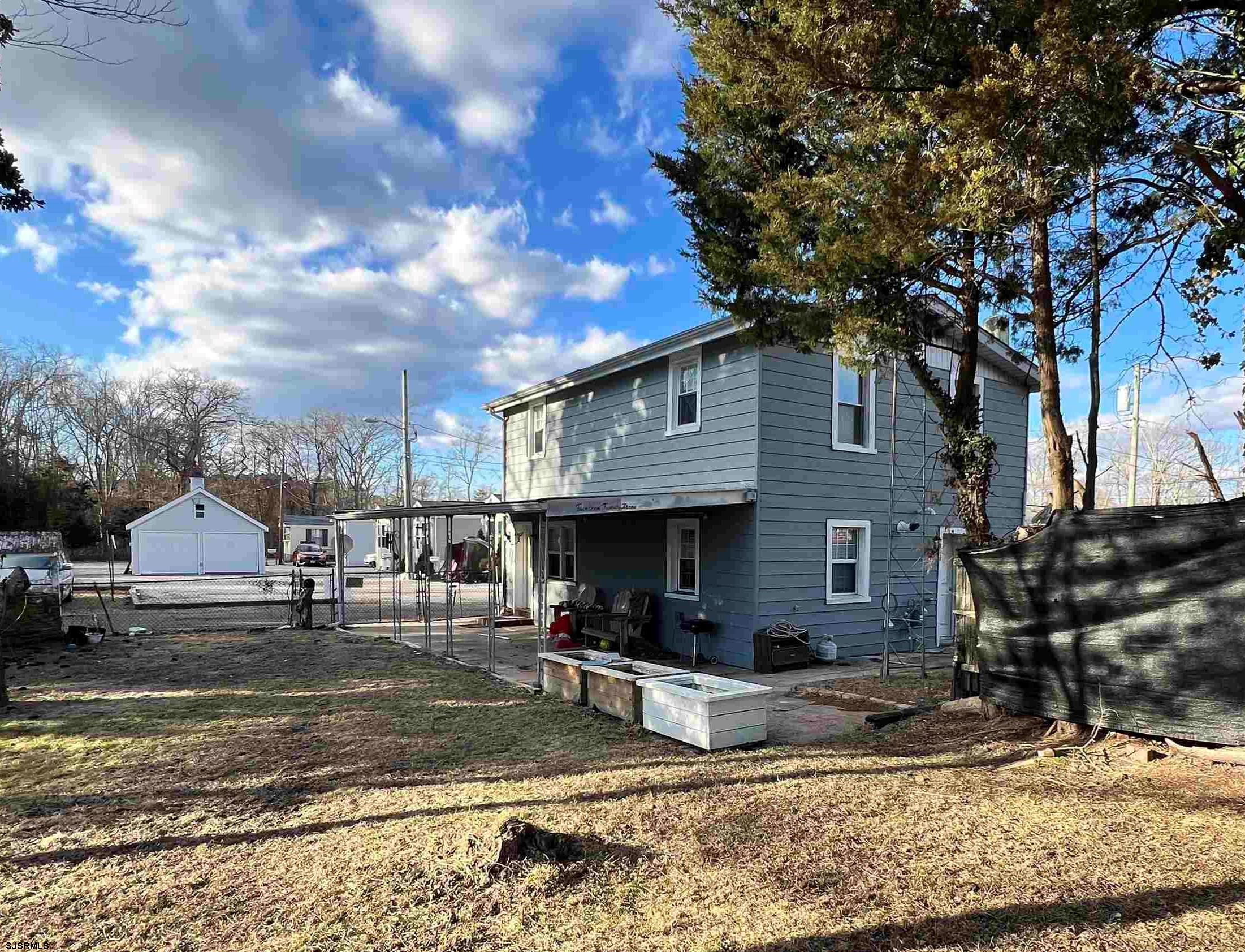 1323 Main 