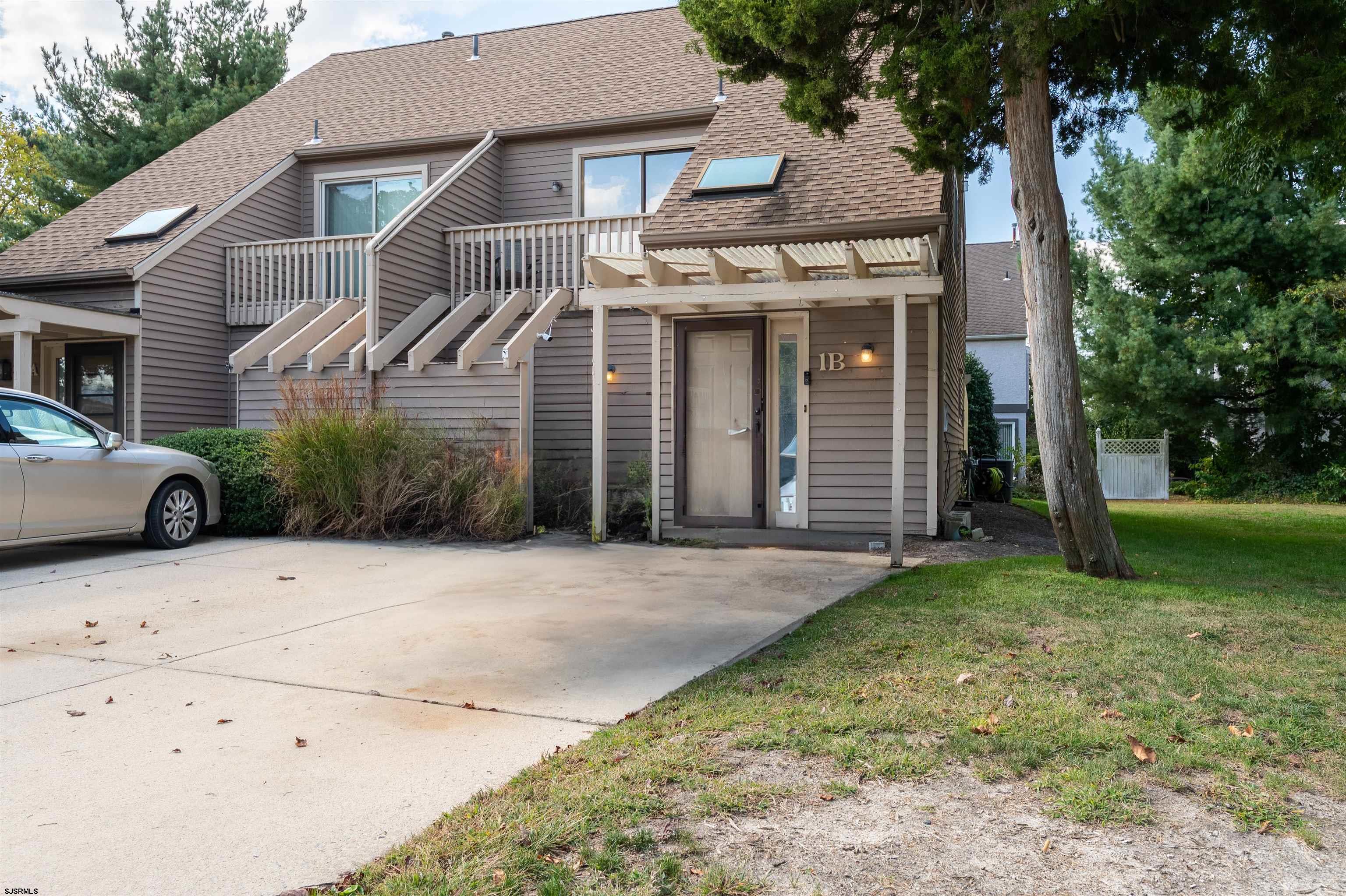 no more showings This townhome is spacious with an open floorplan. Small quiet cu-d- sac. Only 10 buildings, a total of 20 units in the community. Very well managed association. Parking for two cars in the driveway plus .    $26,500 +assessment for exterior renovation project. Great opportunity to get your foot in the door near the beach. Perfect get away or place to downsize. Attention Doctors, nurses and other medical personnel Shore Medical Center Hospital, shopping and Ocean City are all very close by. Showings possible again now that the interior renovations are complete.