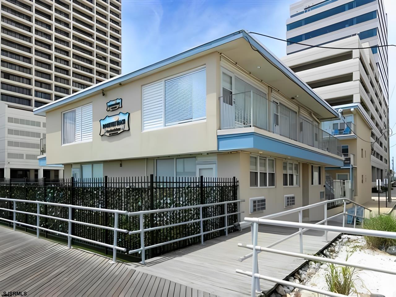3801 Boardwalk 