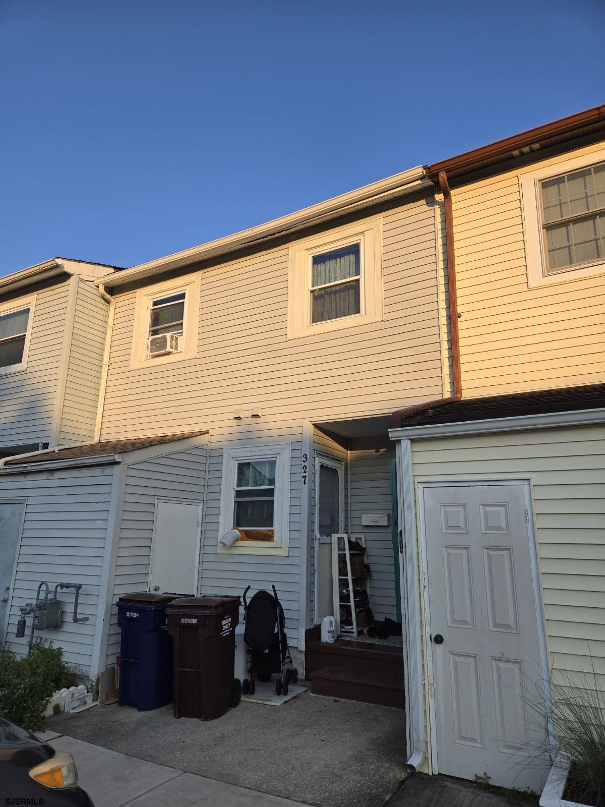 327 Hampshire