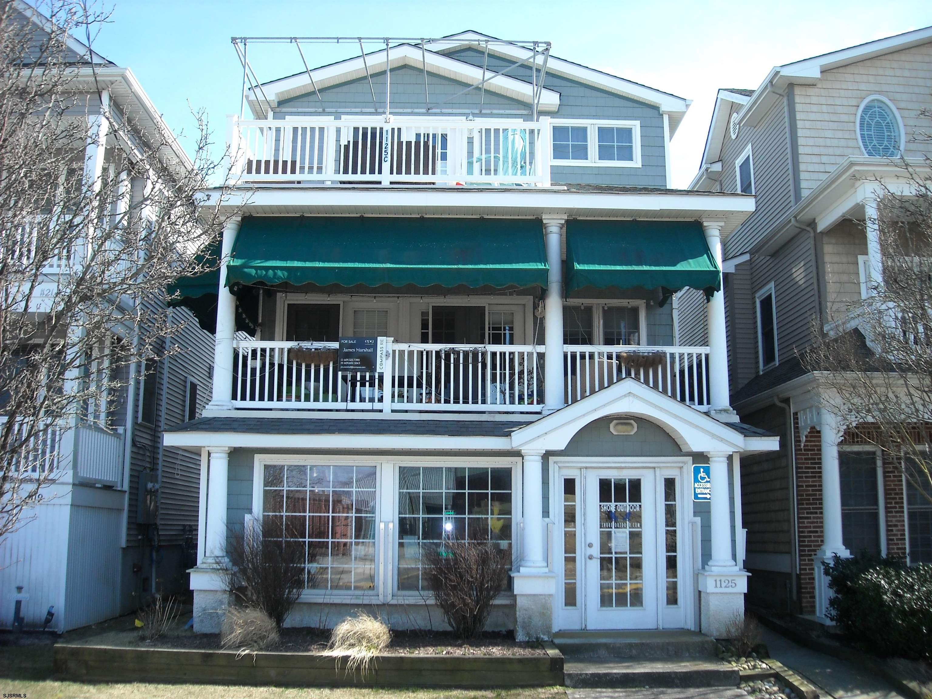 1125 West Ave 
