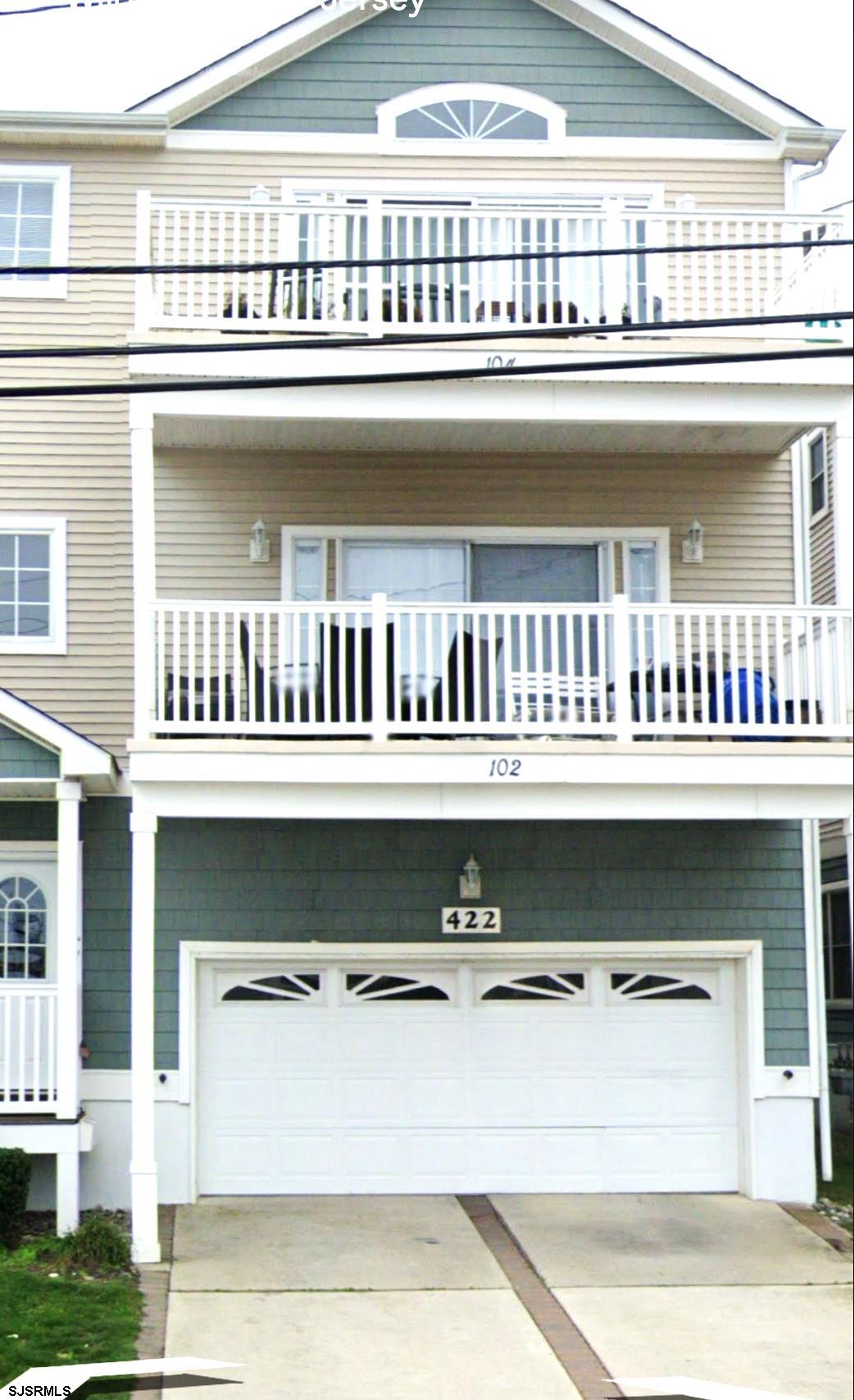 The deSatnick Real Estate Team