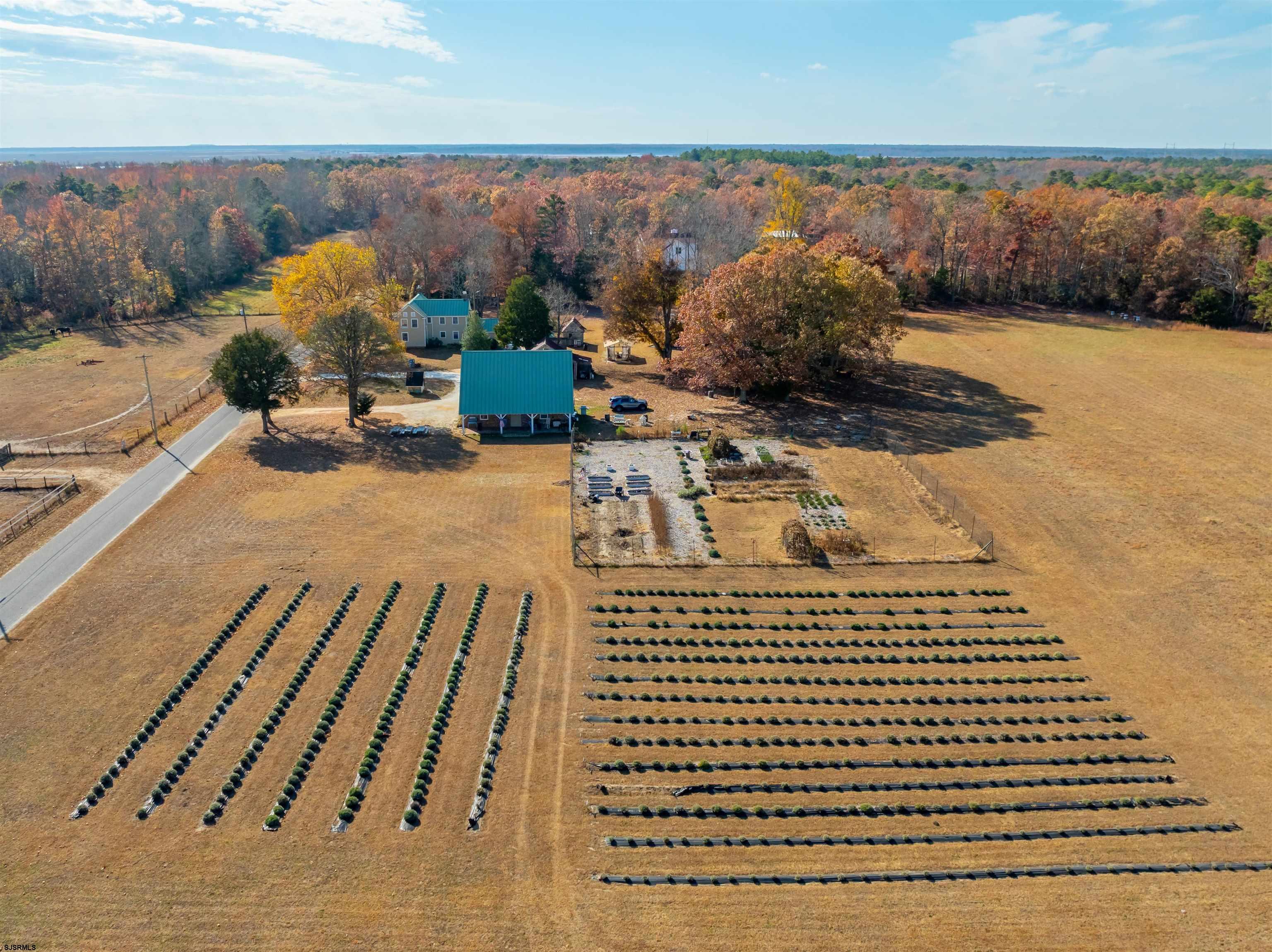  105 Thompson Ln - Egg Harbor Township