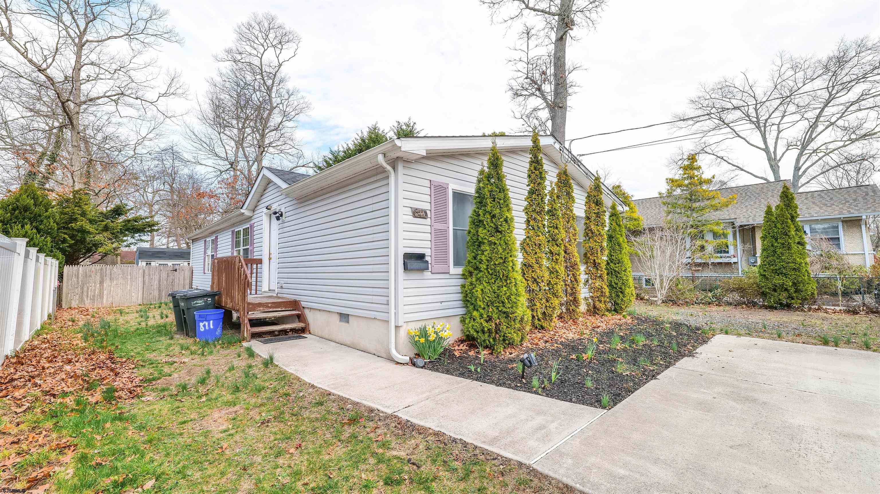 LOCATION! Motivated sellers already packing up for their new home!! This 3 bedroom 2 bathroom home is nestled on a quiet street in the heart of Northfield. The open concept creates an inviting atmosphere as soon as you step inside. The rear deck and fenced in backyard offers a great space for summer gatherings! Outdoor shed is perfect for storage! Schedule your showing today!
