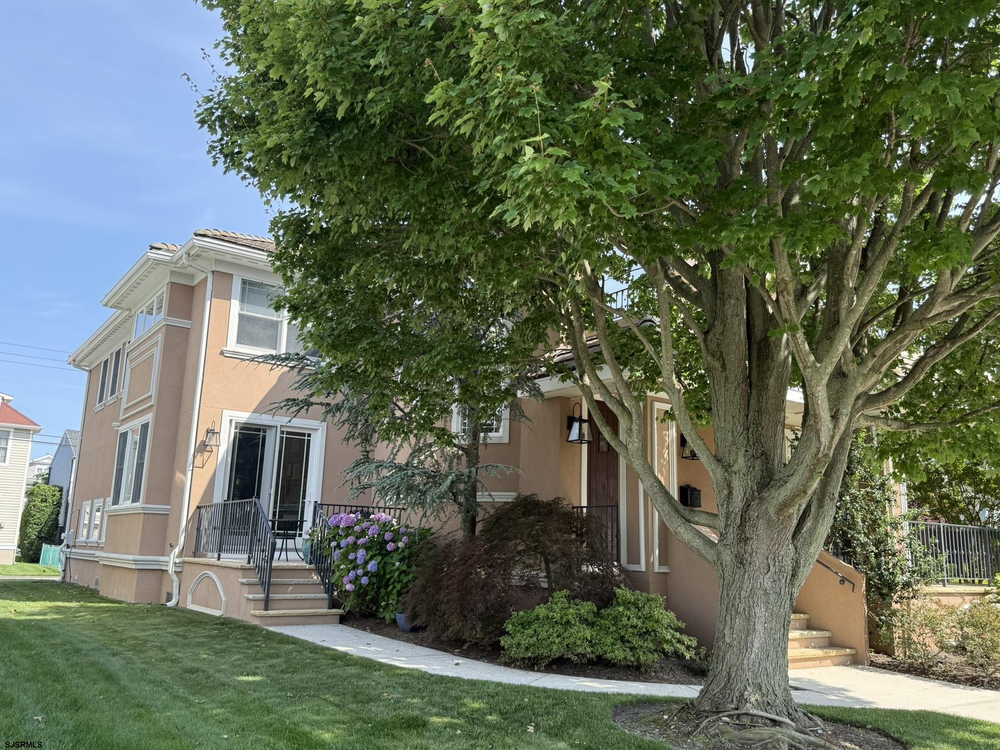 1905 Glenwood Dr - Picture 