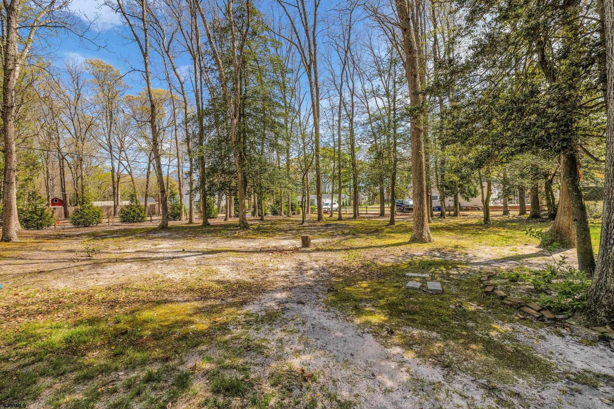  1011 New Road - Linwood