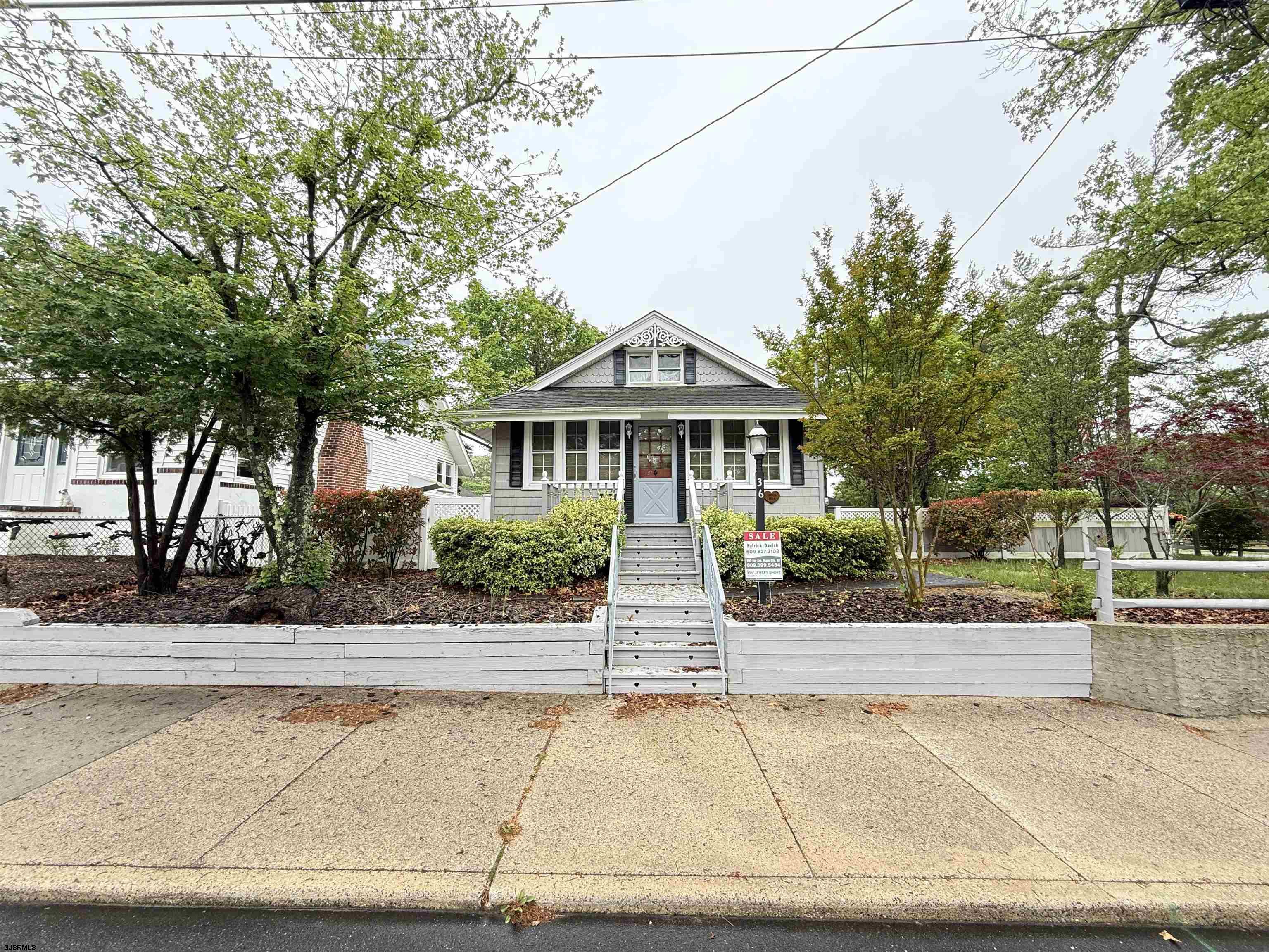 36 W Johnson Ave