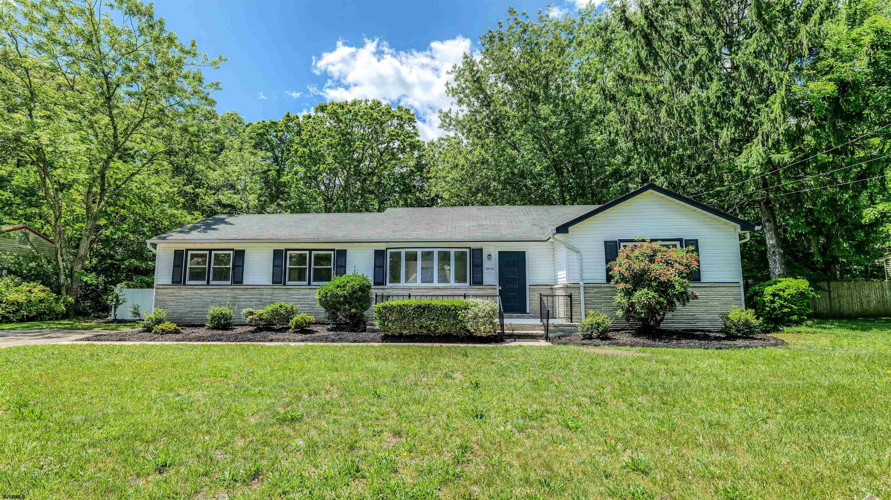 11 Carann Lane 