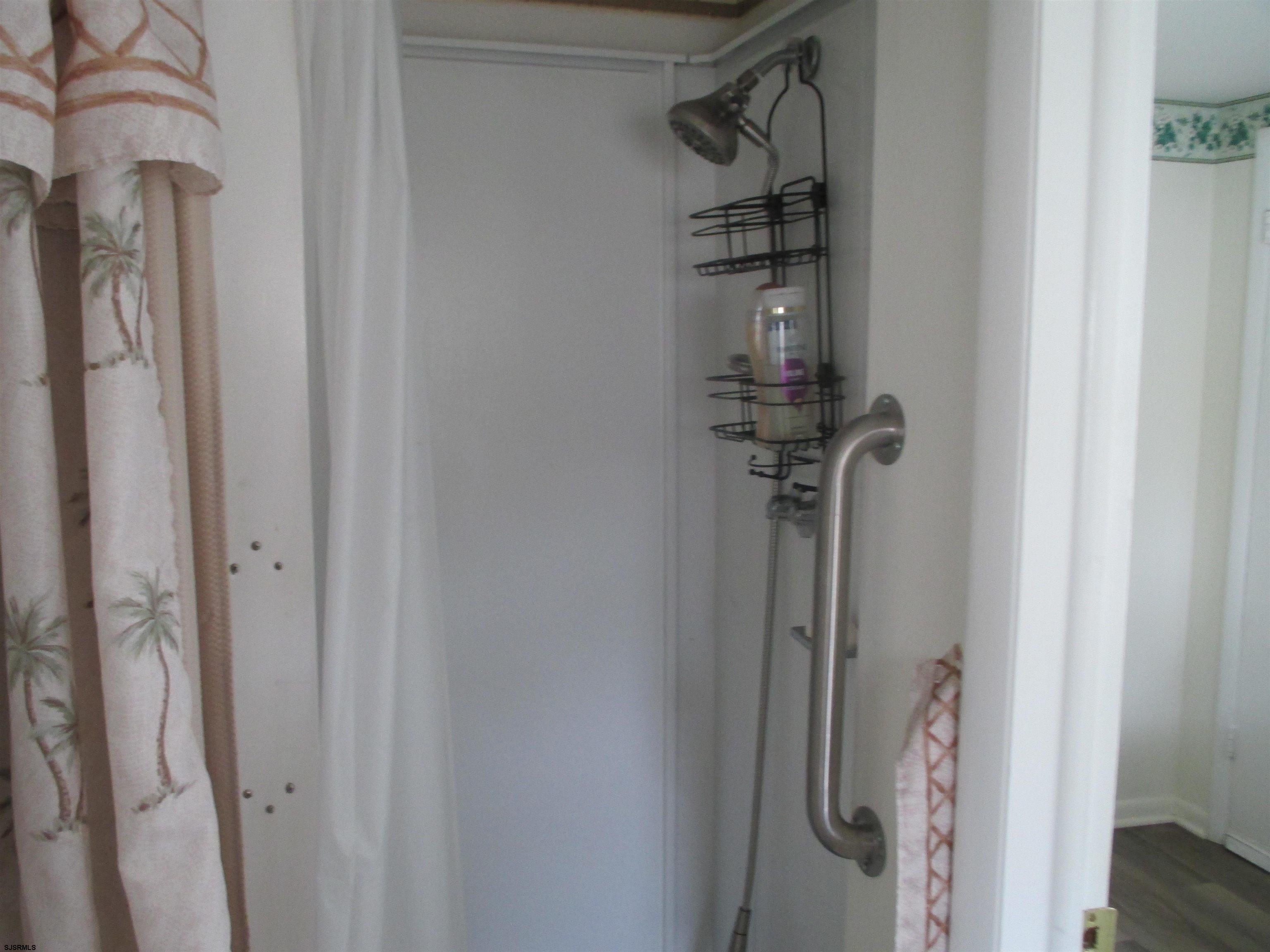  - Picture 23