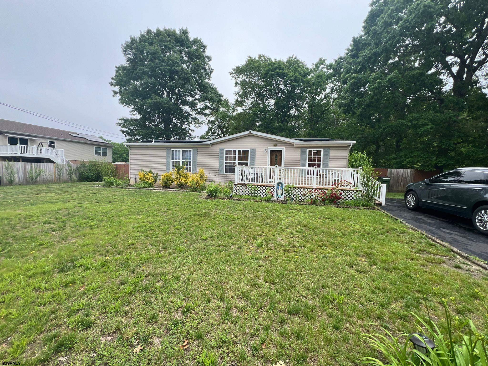 3bed 2bath rancher, quiet neighborhood, ideal location for all your needs, make this home yours today!
