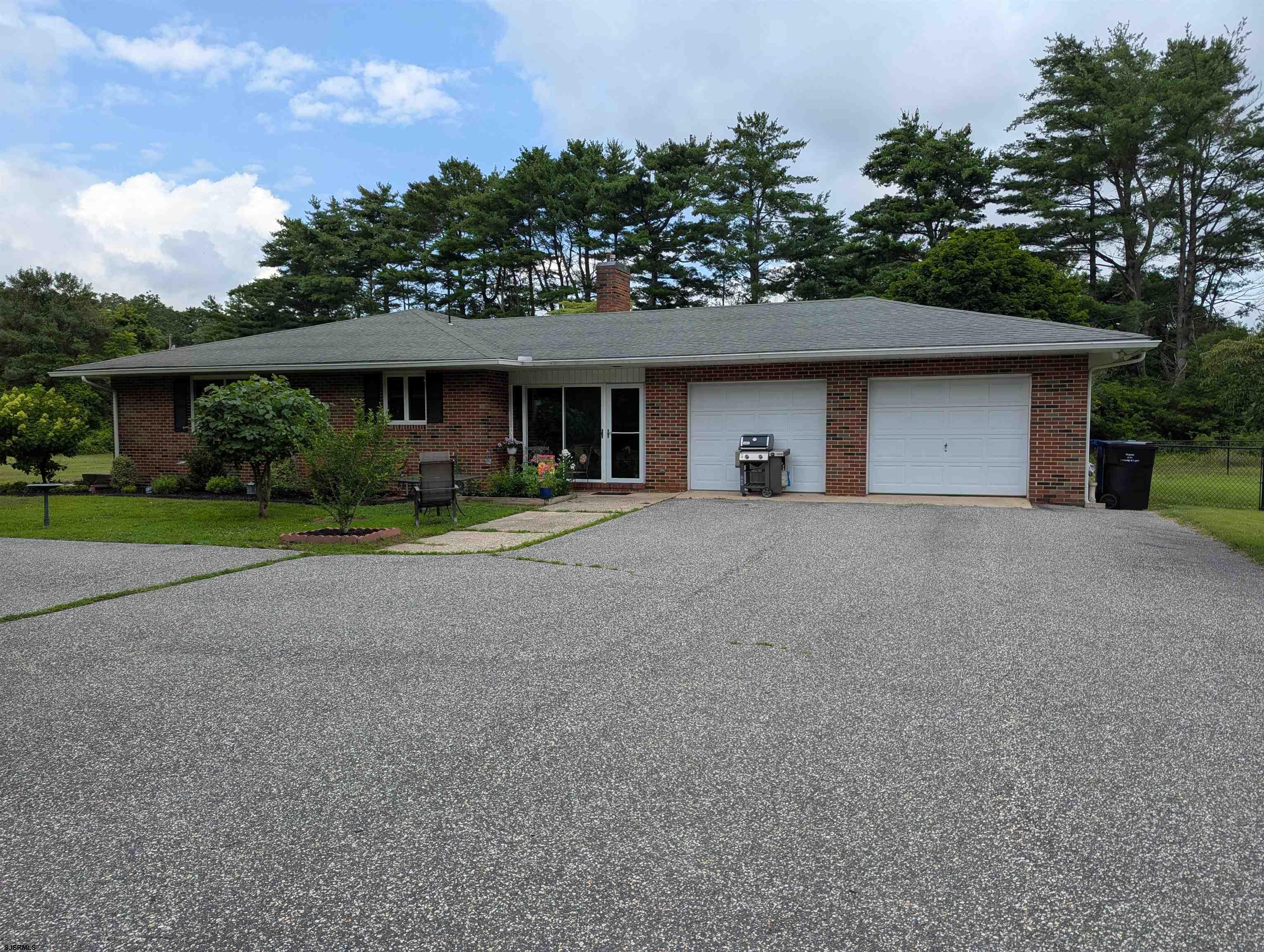  71 Perry Rd Road - Upper Township