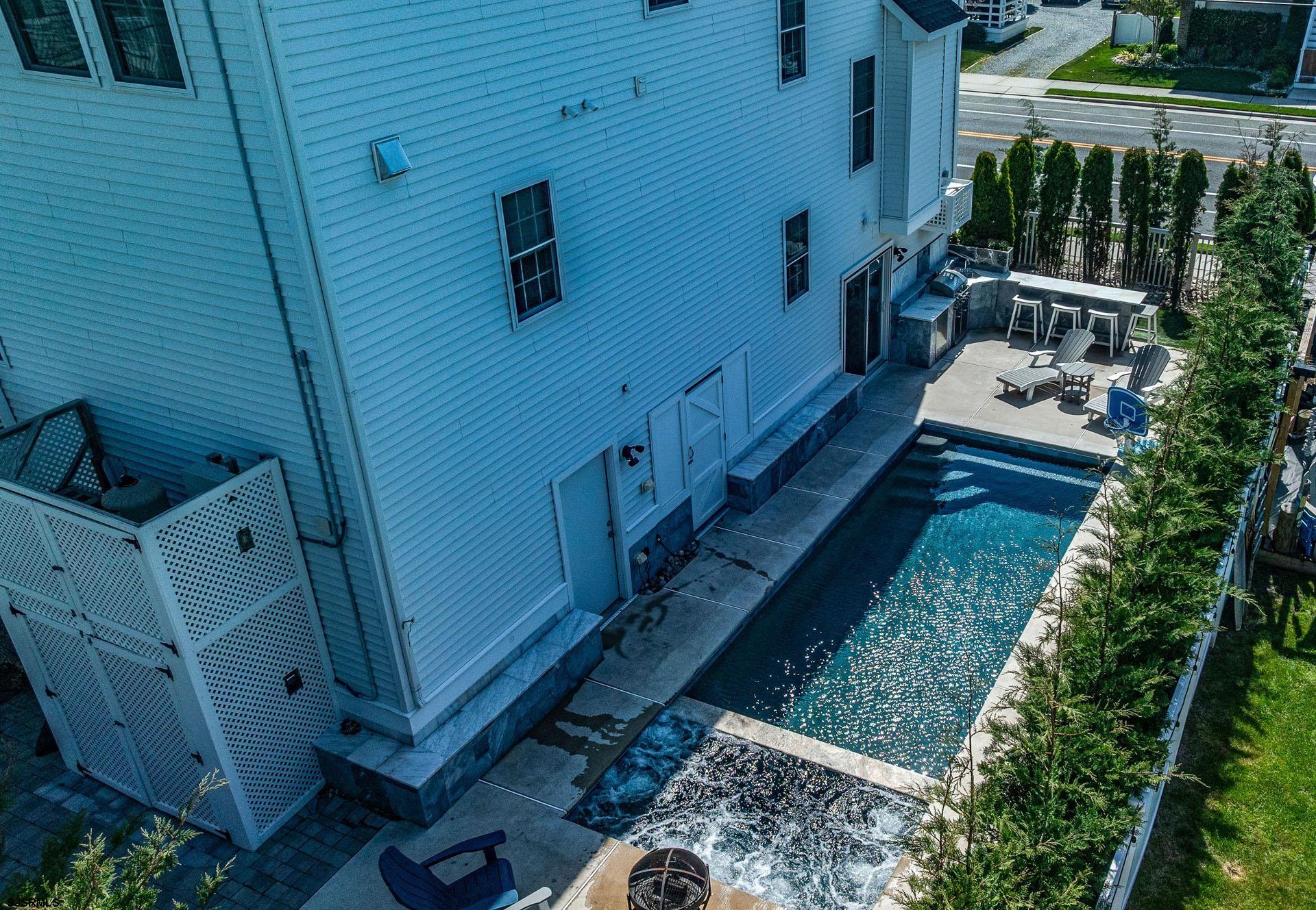 2 Bayonne Pl - Picture 