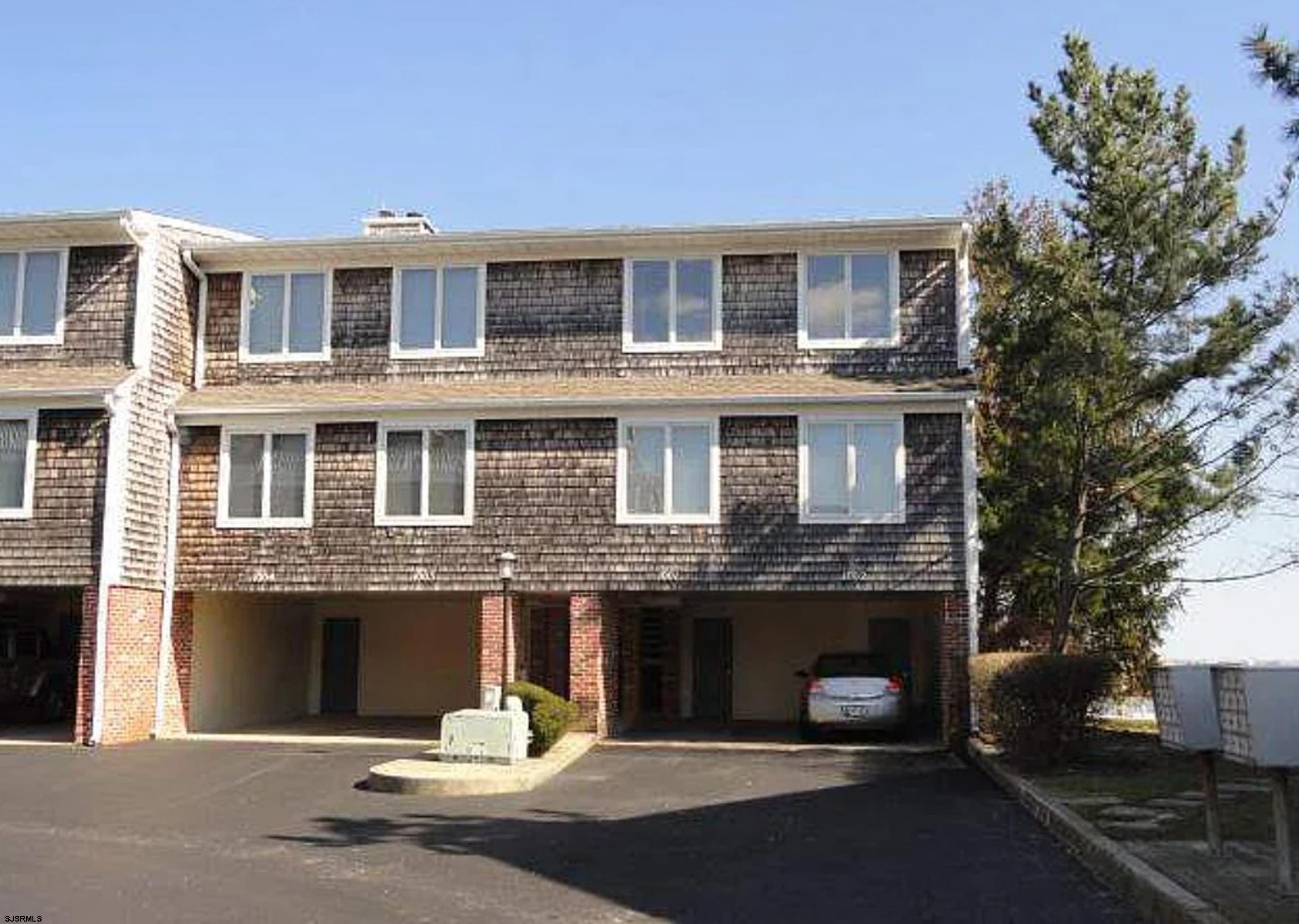 1001 Harbour Cv - Somers Point