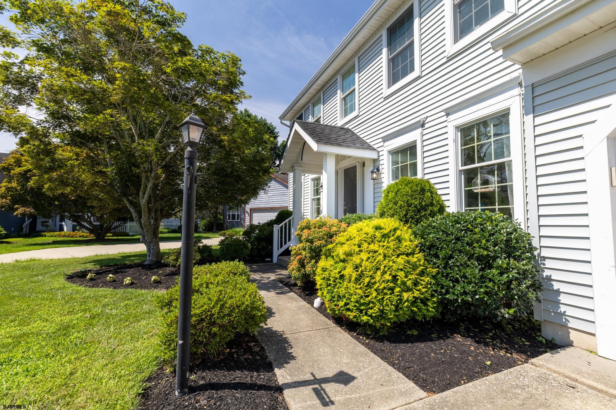 625 Lexington Court - Picture 