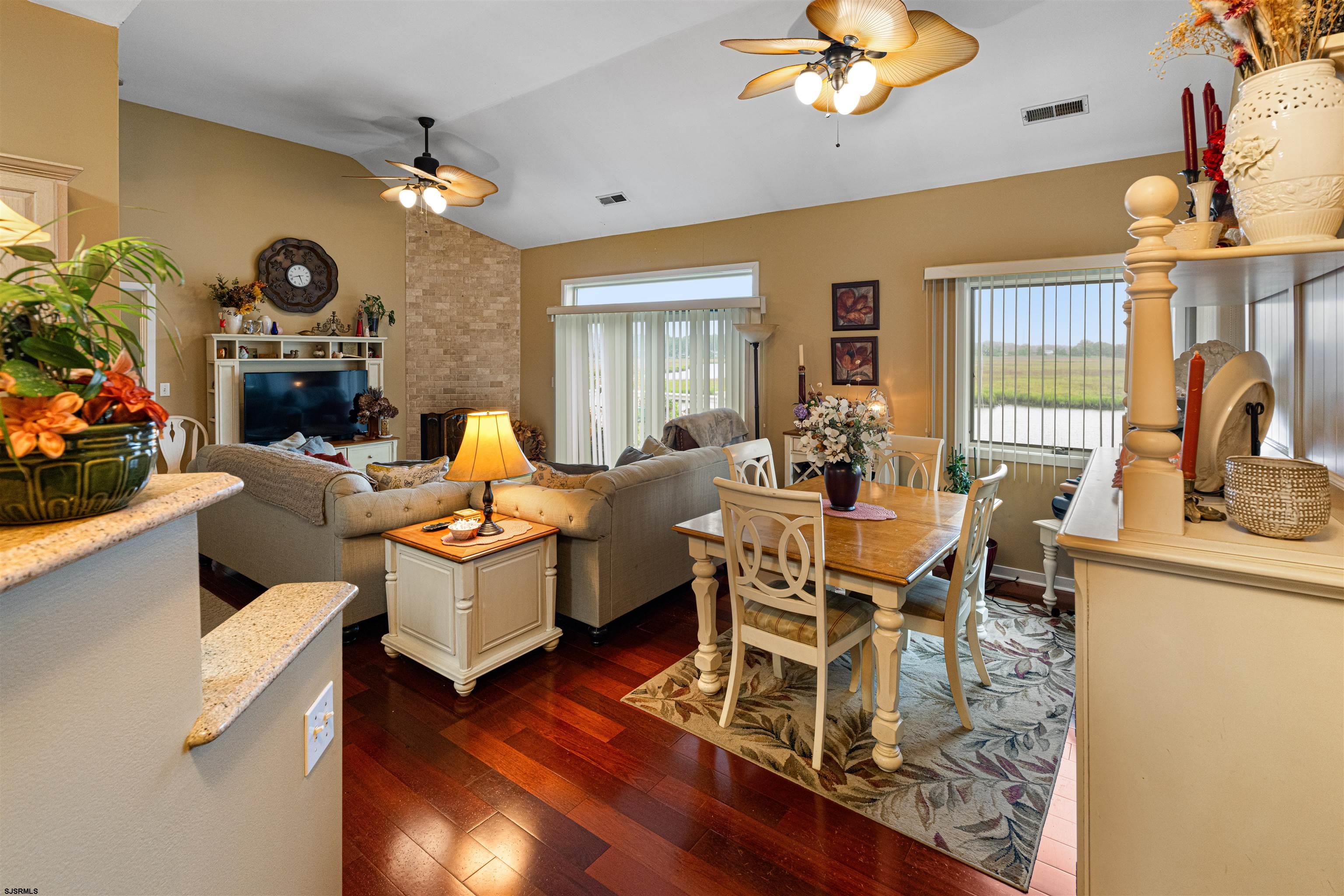 17 Catalina Drive - Picture 
