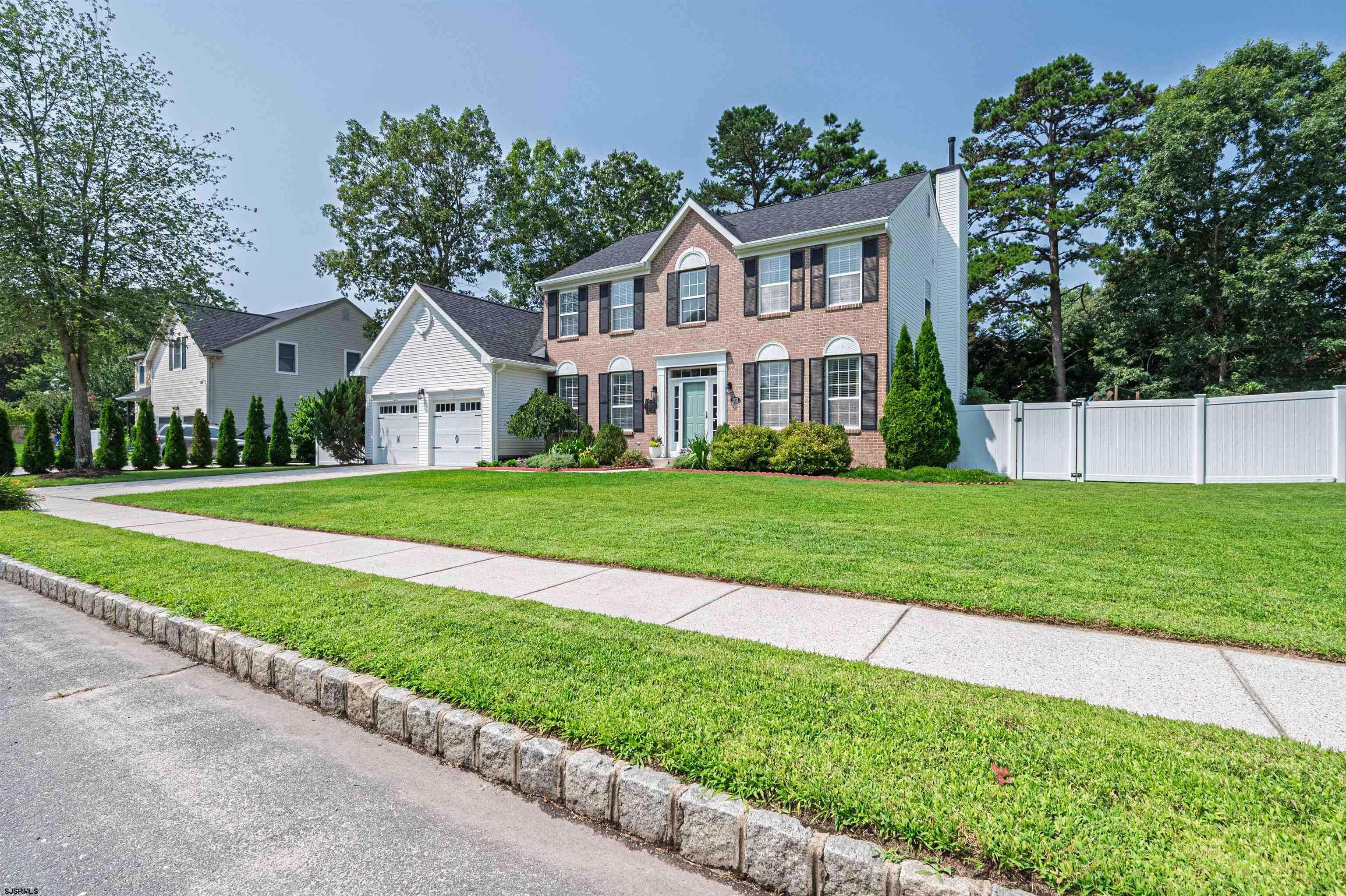 203 Tallowwood Dr - Picture 