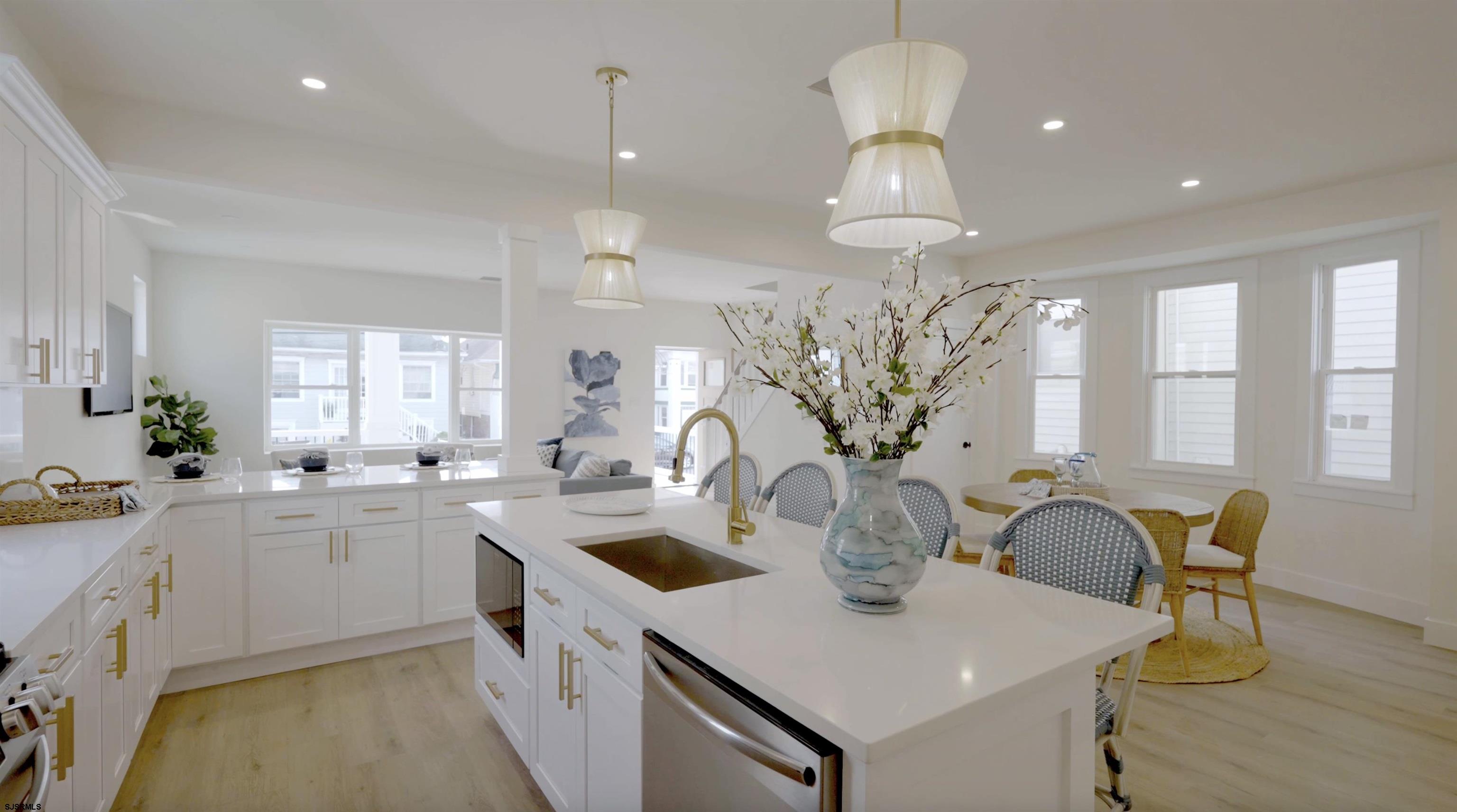  106 N Troy Avenue - Ventnor