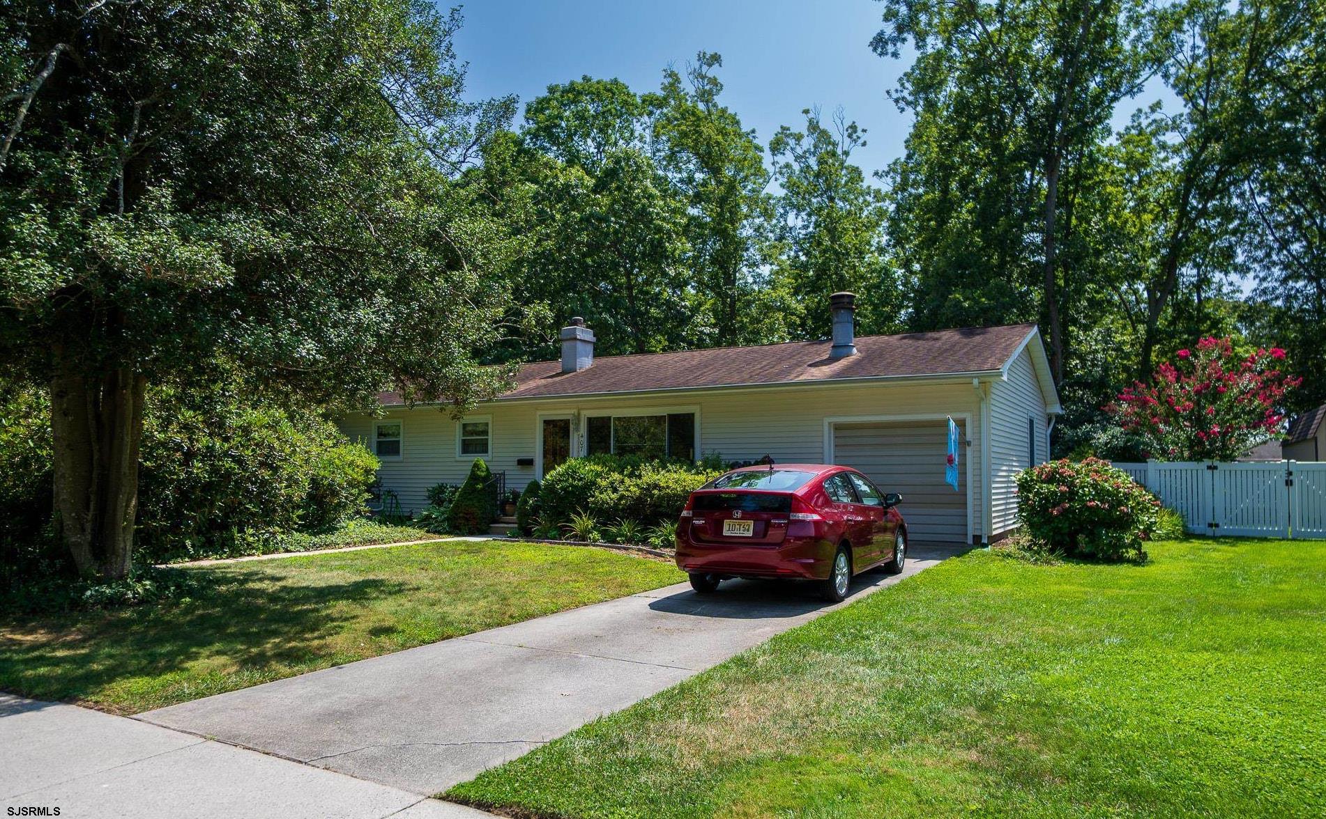  407 W Jefferson Avenue - Linwood
