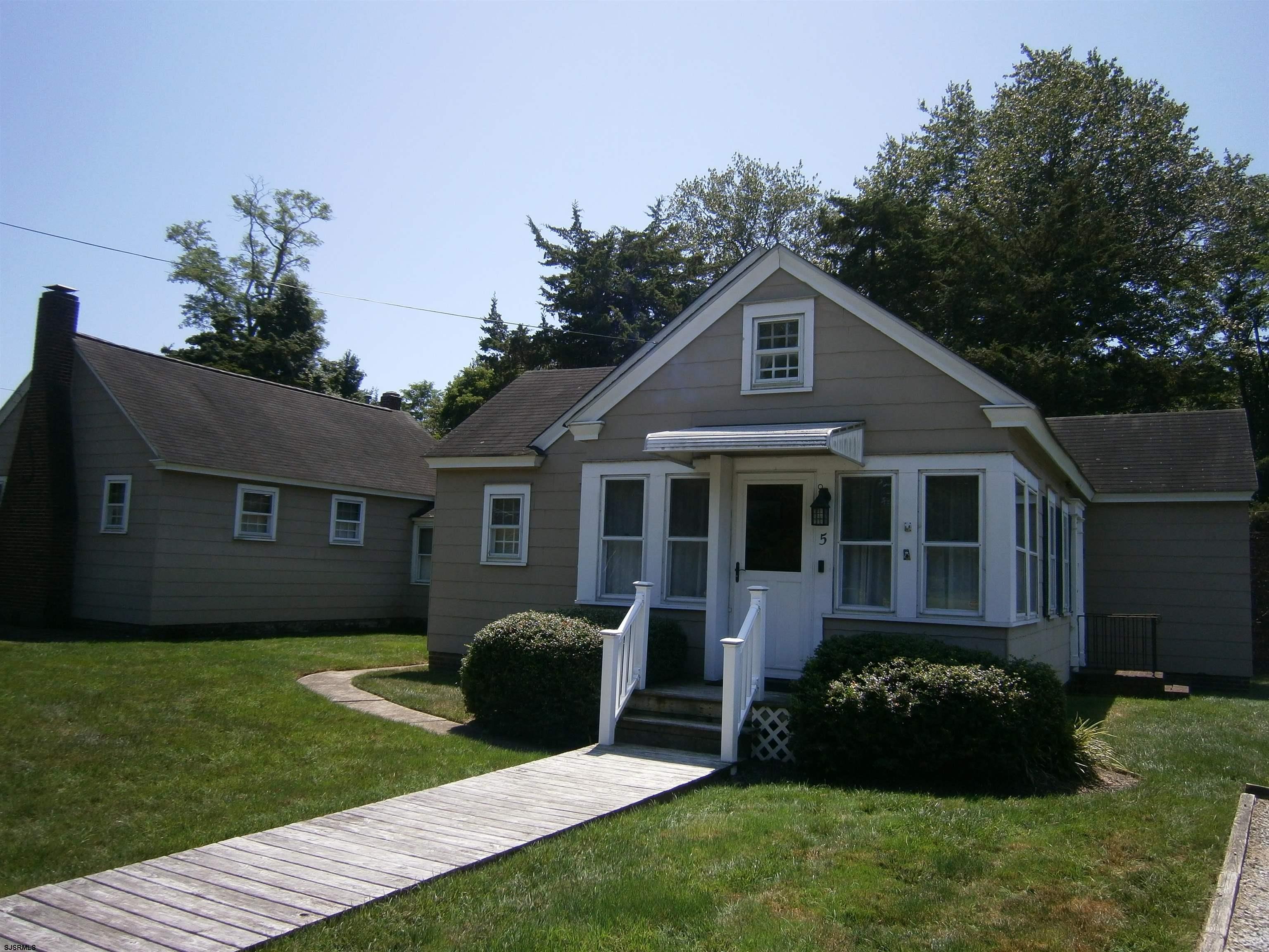 The deSatnick Real Estate Team
