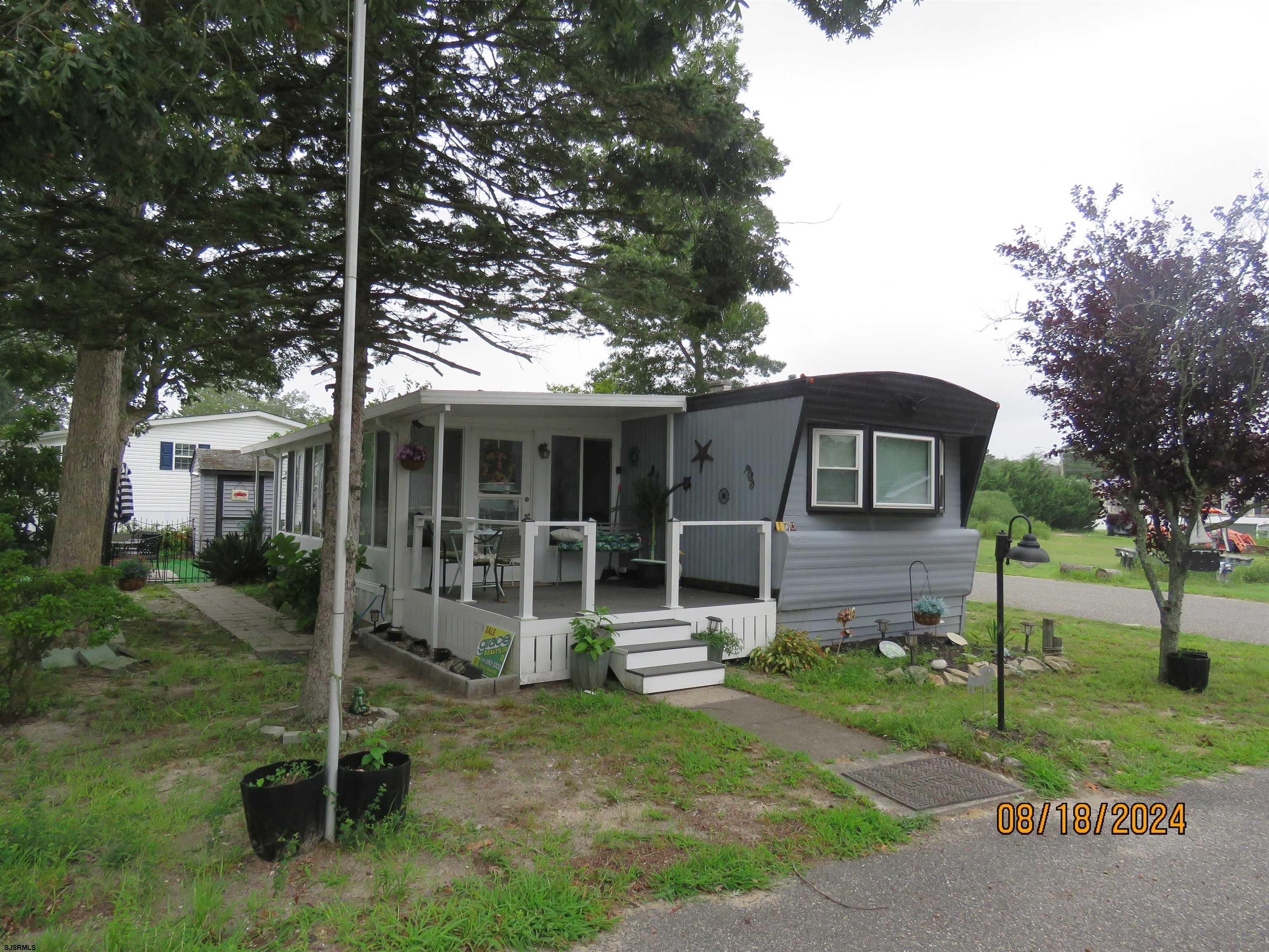 listing-photo