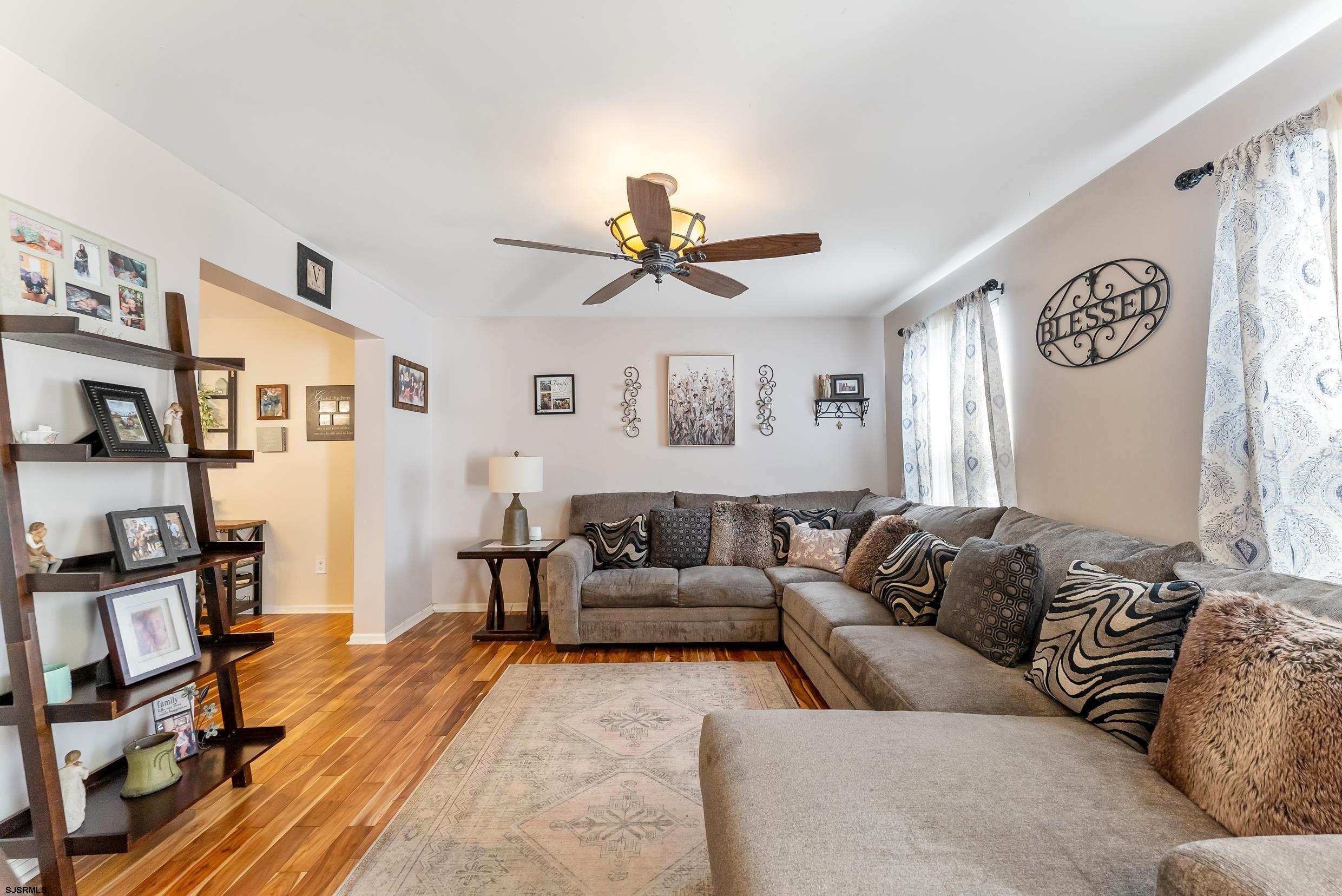 28 Crestwood Cir - Picture 