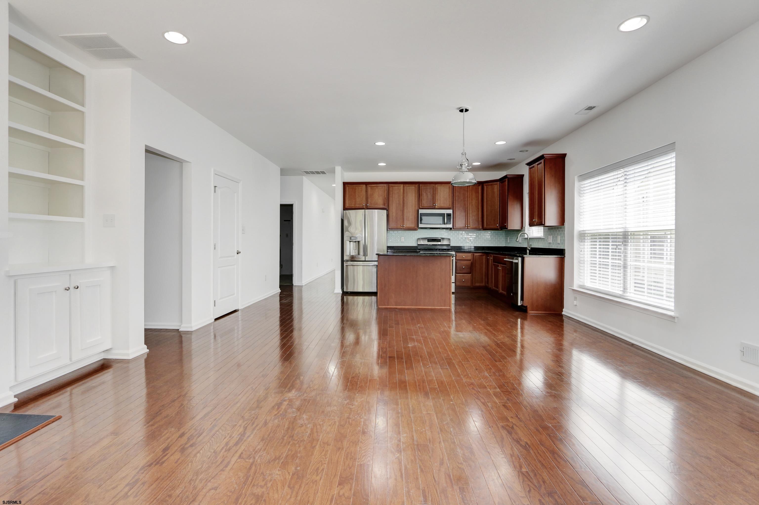 103 Violet Dr - Picture 
