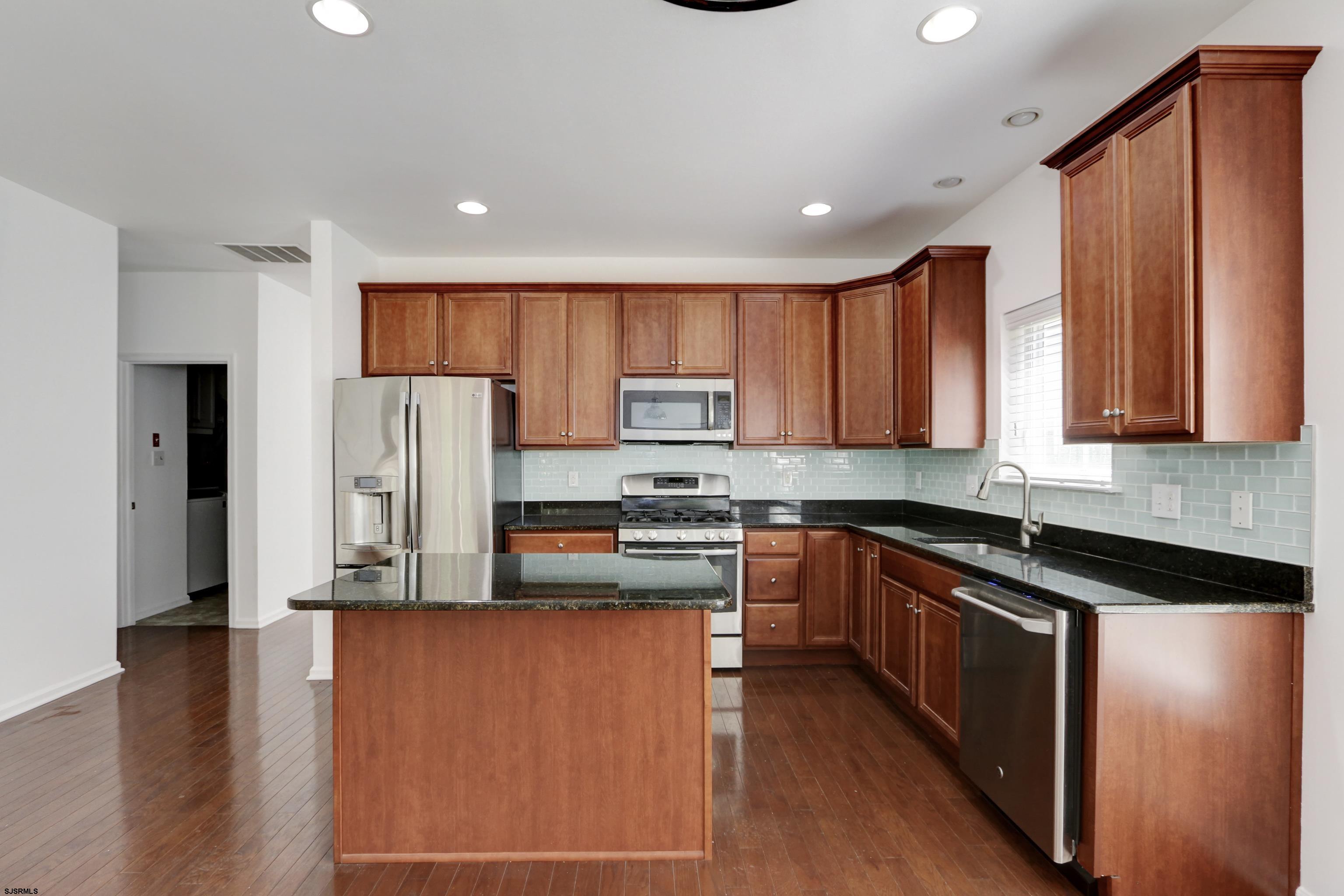 103 Violet Dr - Picture 