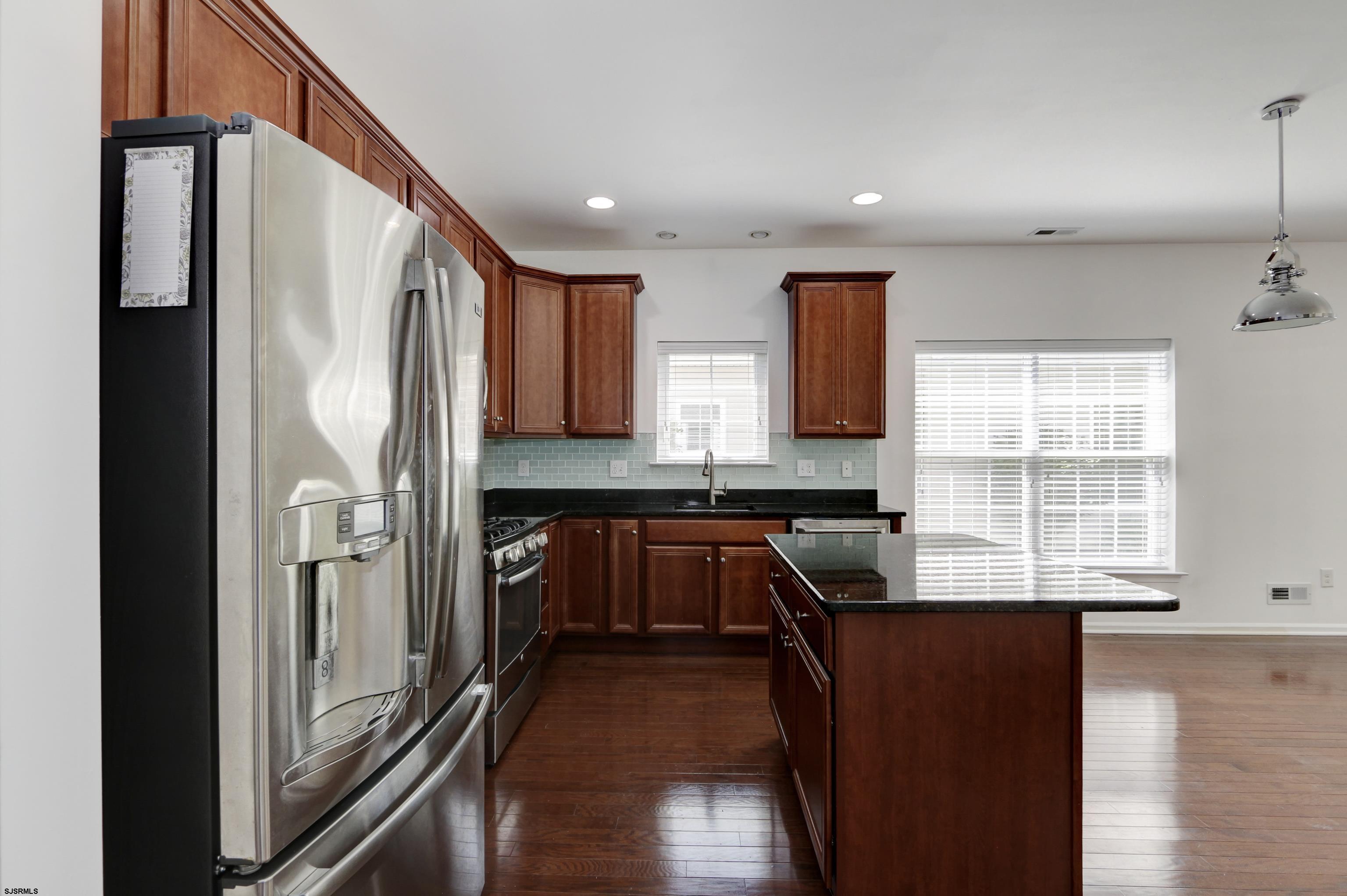 103 Violet Dr - Picture 