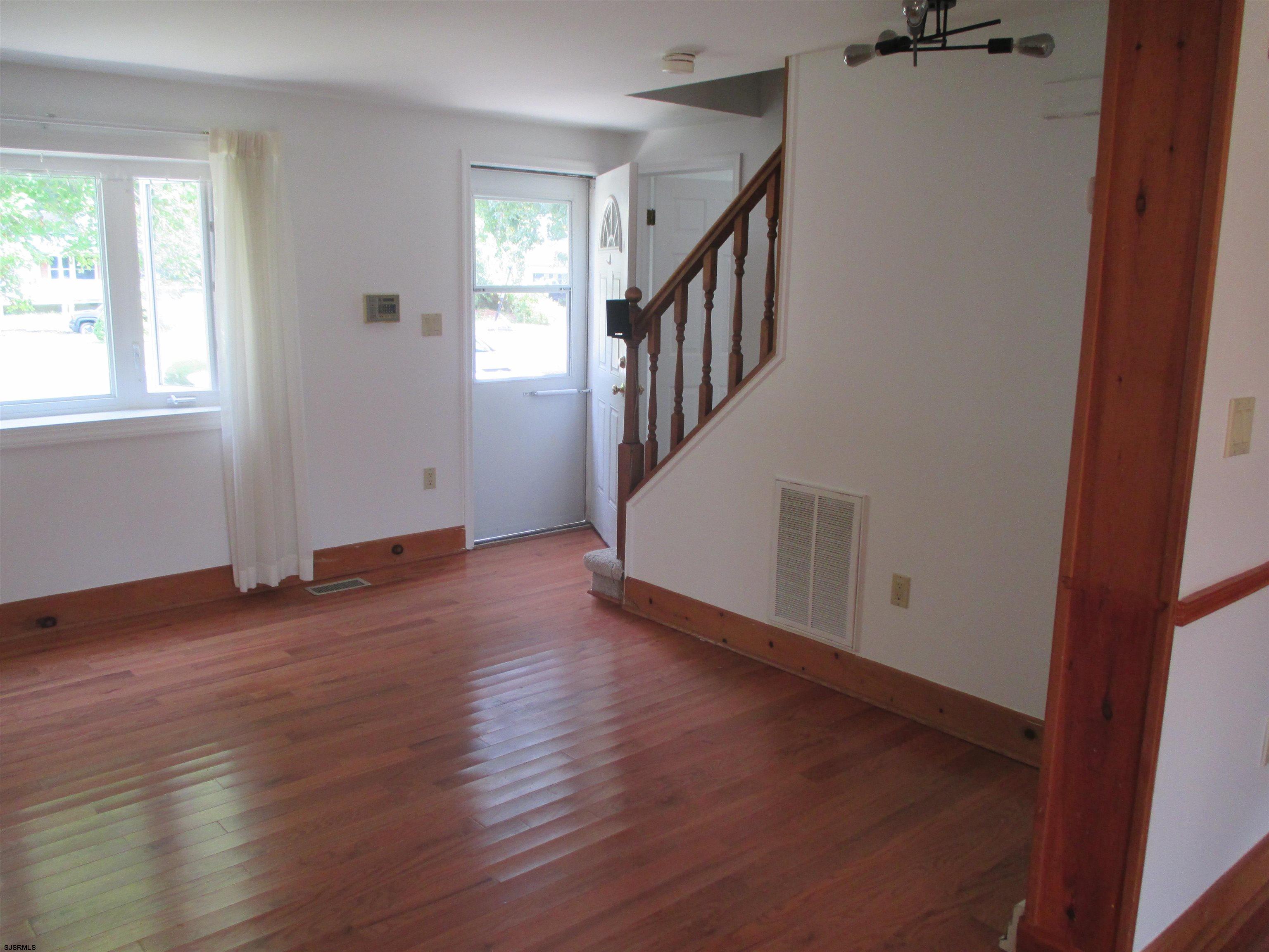  - Picture 6
