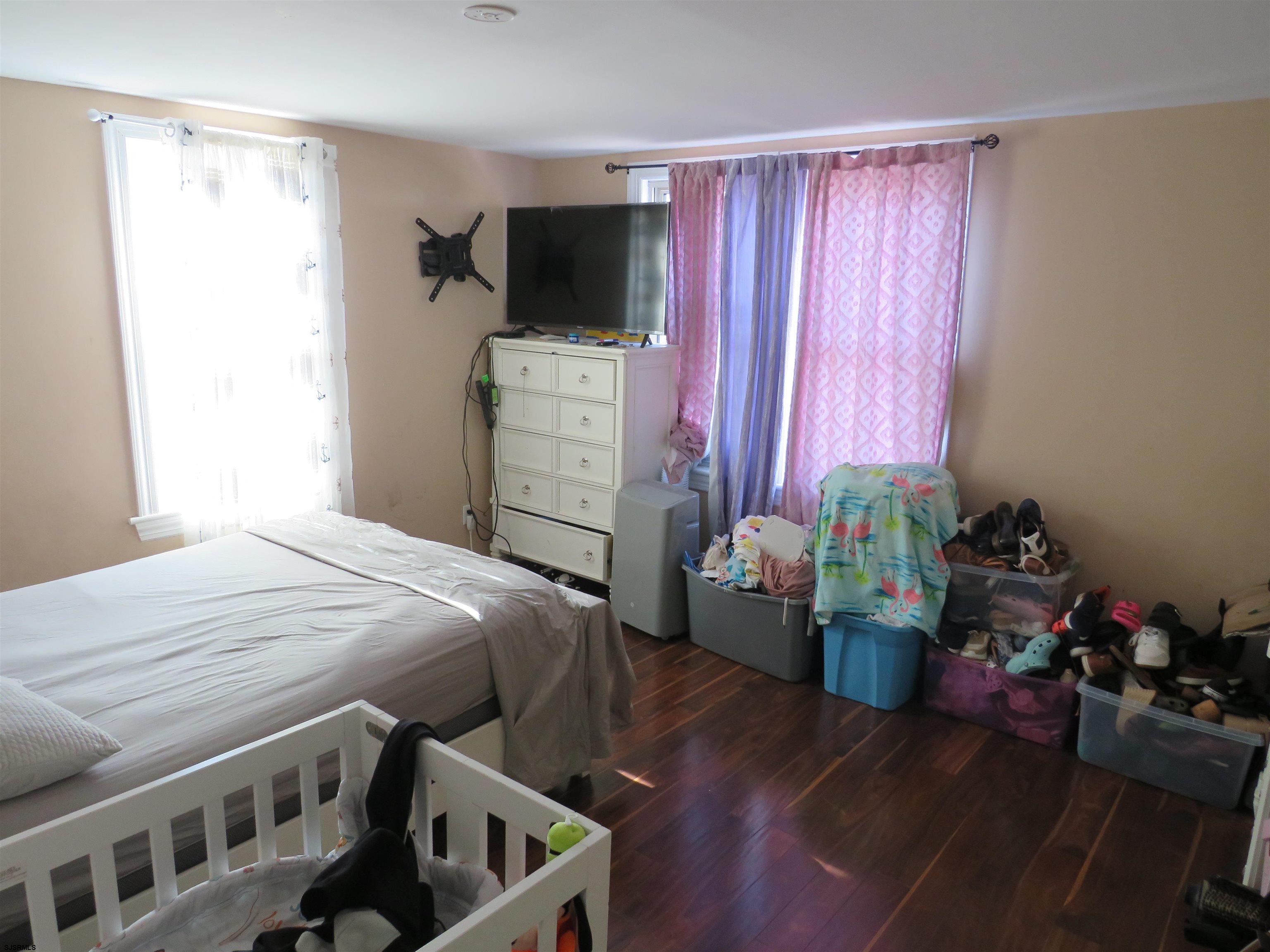  - Picture 9