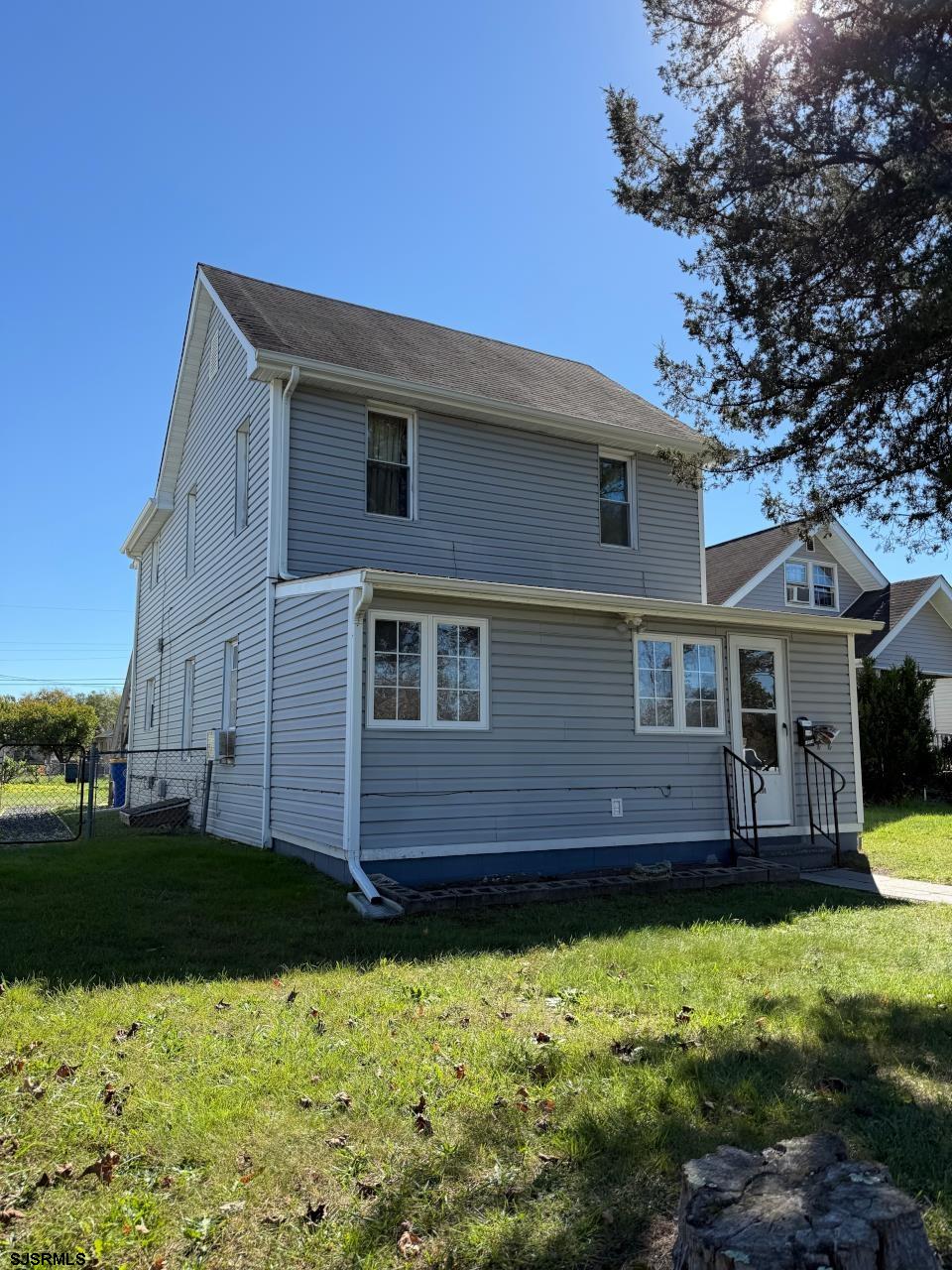 136 New York Ave, Egg Harbor City, NJ 08215