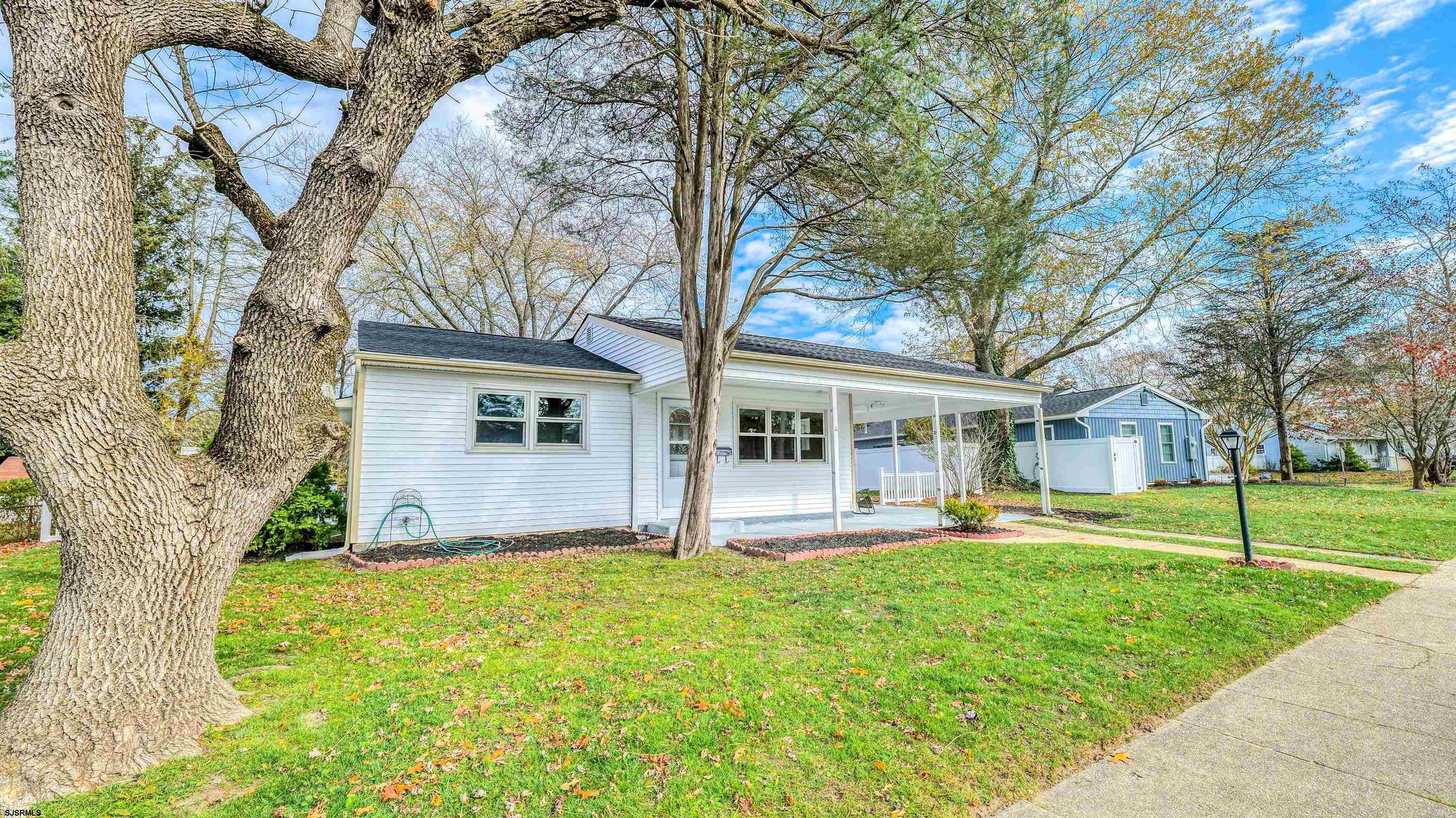 1009 Massachusetts Avenue - Picture 