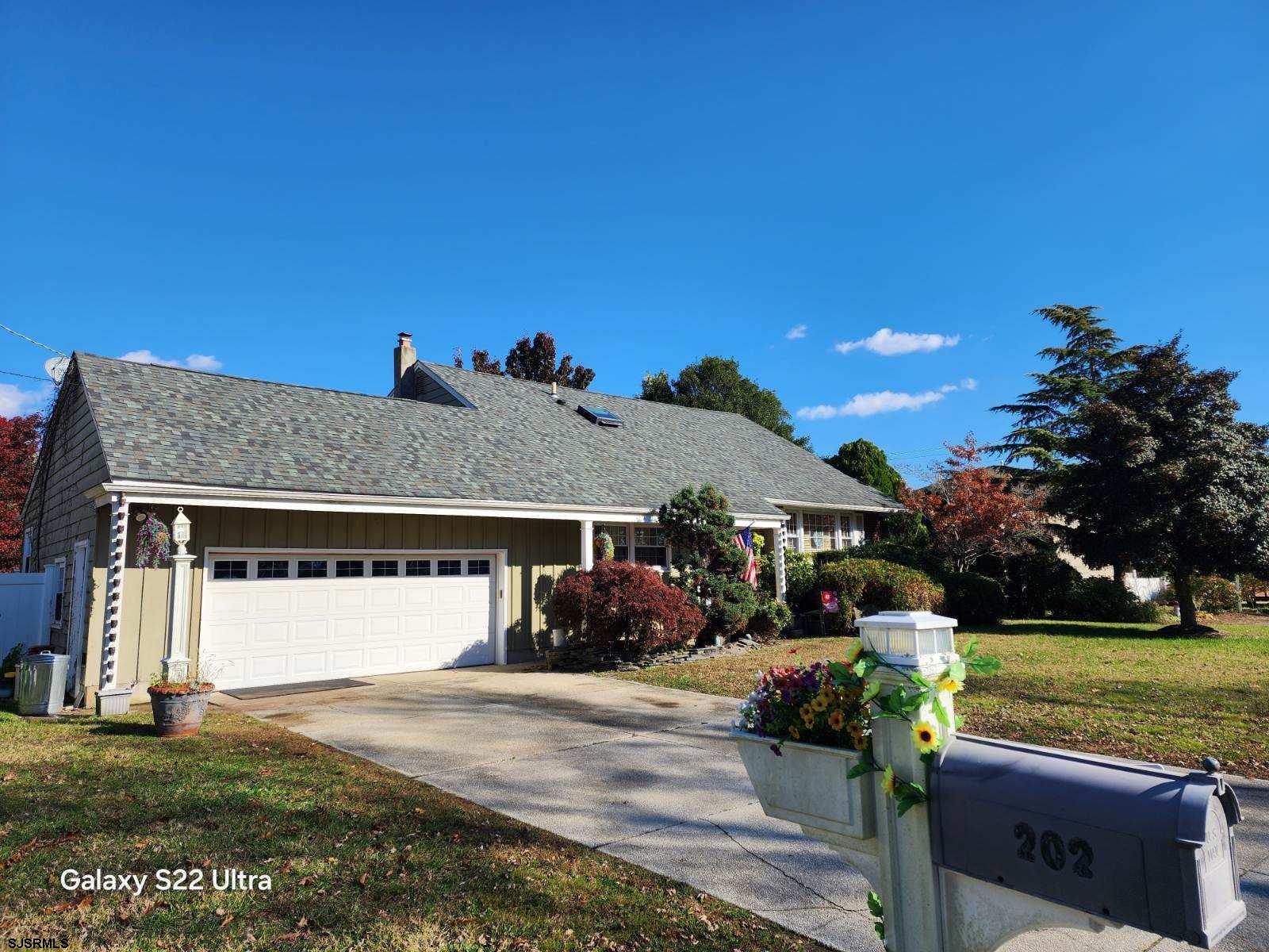 202 Rosemarie Dr - Picture 