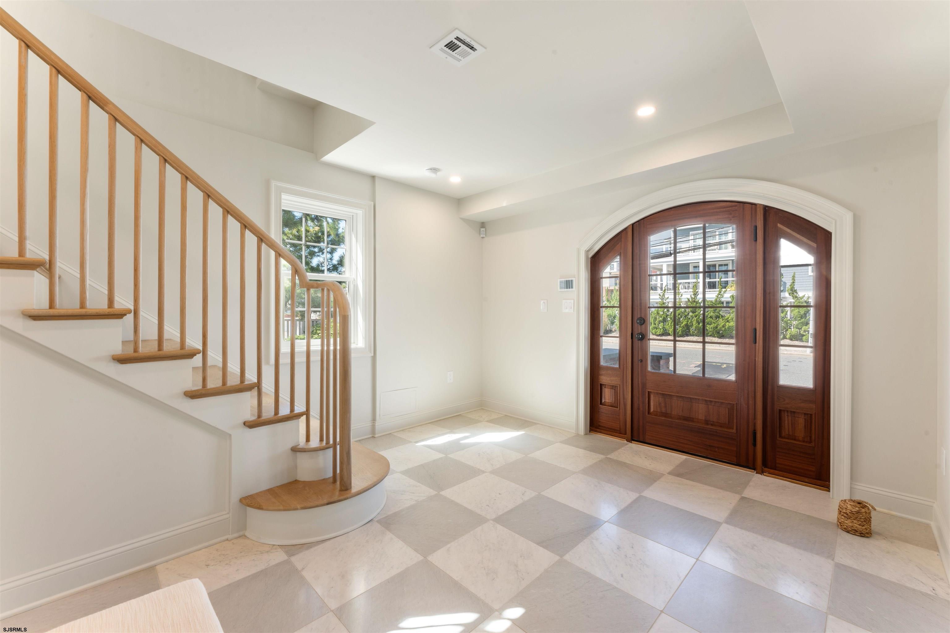 3216 Pacific Avenue - Picture 3