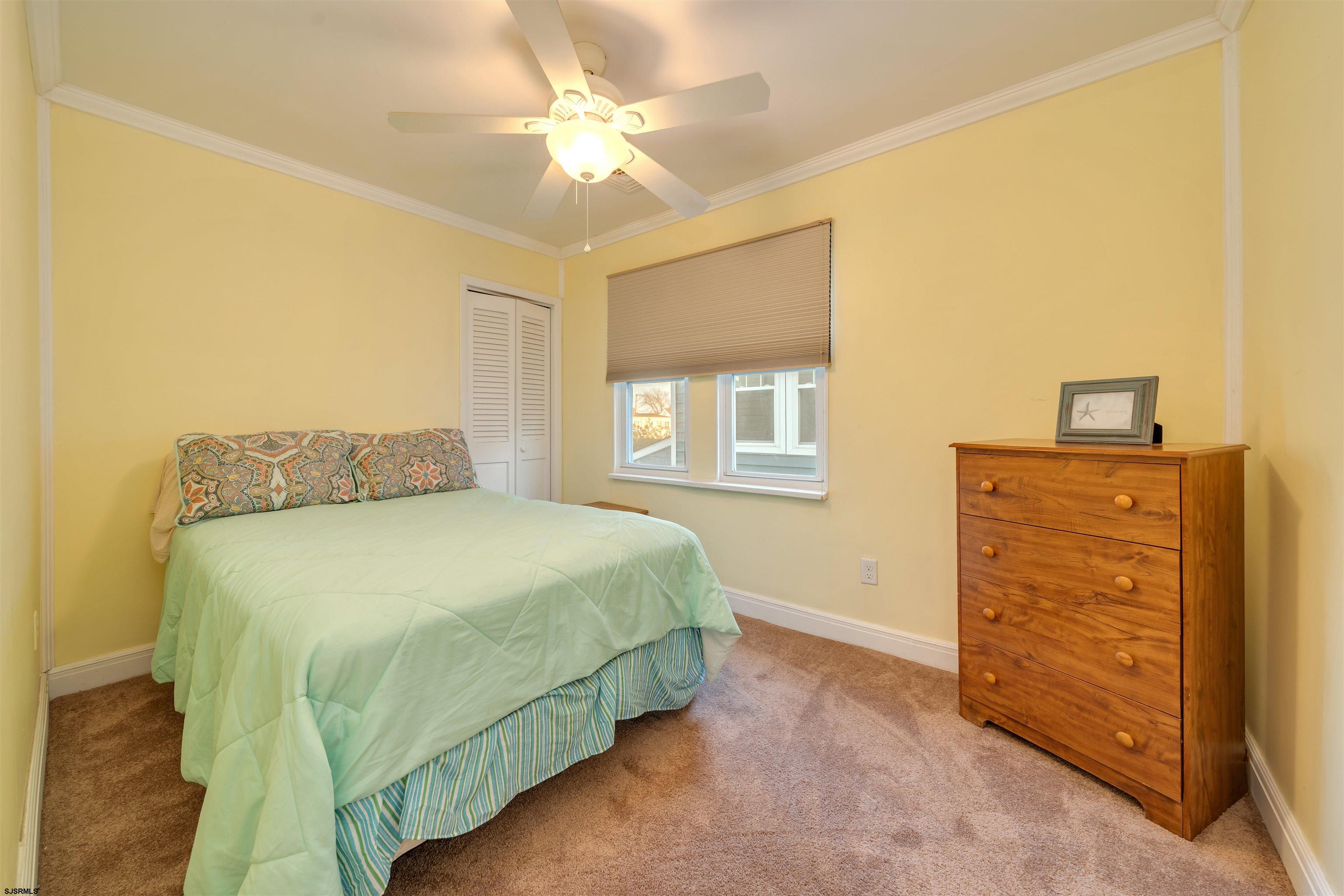 229 N Fredericksburg Ave