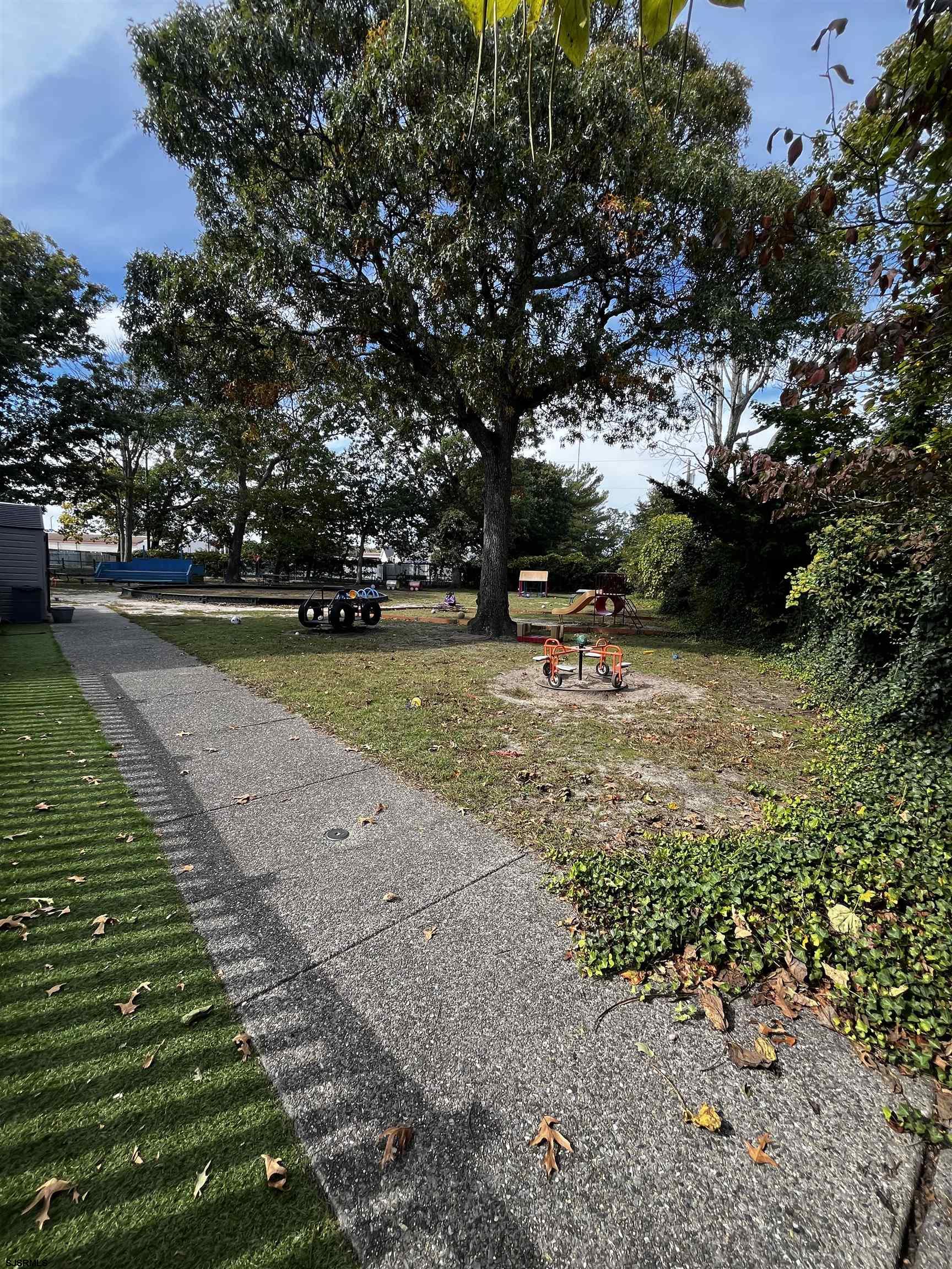 519 Shore Rd Road - Picture 3