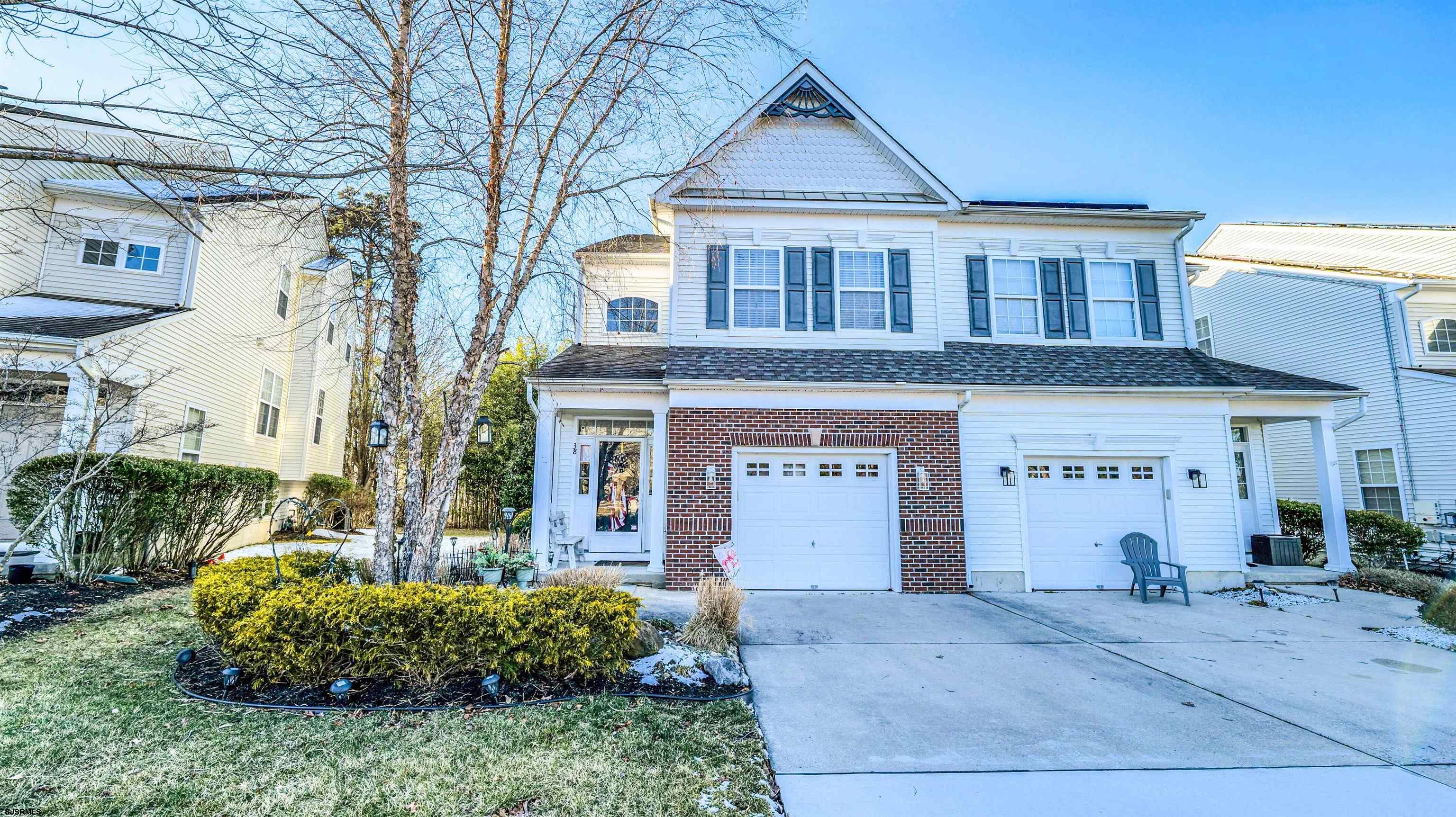 **New Listing Alert** Welcome Home!! **MUST SEE** Margate Model, THE LARGEST MODEL available, with almost 1800 sq ft of living space, including a fully finished basement with a large bar, slate tile surround, build-in TV cabinet with fireplace feature, perfect for cozy movie nights or entertaining friends & family. Stepping into the main level you will be amazed by the large open floor plan. The upgraded kitchen features granite counter tops, detailed tile backsplash, gas stove, stainless steel fridge & pantry closet. The spacious kitchen opens up to a large living/dining area with a gas fireplace & Brazilian cherry floors & powder room, perfect floor-plan for indoor outdoor entertaining with a large composite deck with vinyl railings for low maintenance! Upper levels feature 3 nice sized bedrooms, Laundry room and hall bath. Primary bedroom is super spacious with a large walk in closet, ensuite featuring large soaking tub, double vanity, tile shower w/ glass doors. Located in desirable Victoria Point offering a community pool, tennis courts, playgrounds and so much more. Centrally located to shopping, schools, parks & restaurants. Make your appointment today this home will not last long!