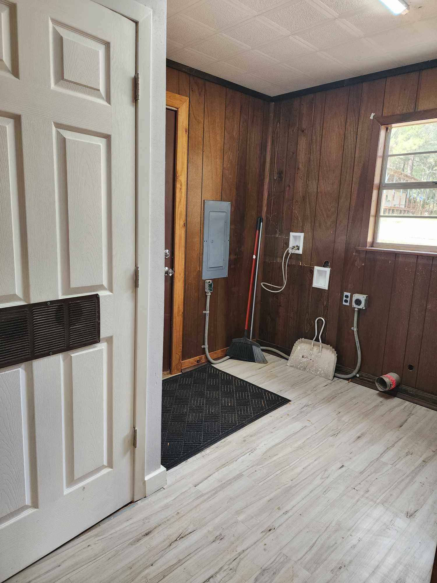 178 SE CR 2760, SHELBYVILLE, TX 75973 Town & Country Real Estate