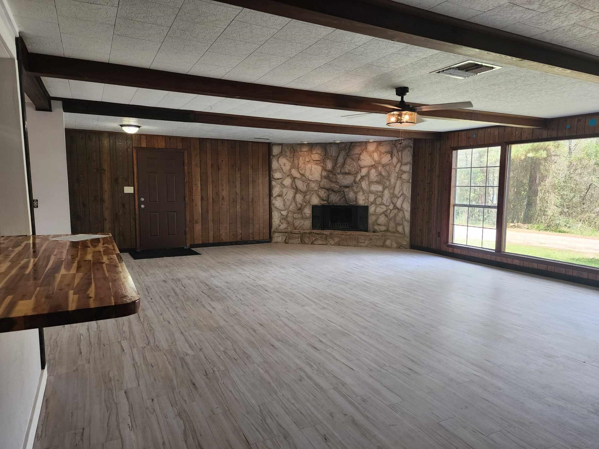 178 SE CR 2760, SHELBYVILLE, TX 75973 Town & Country Real Estate