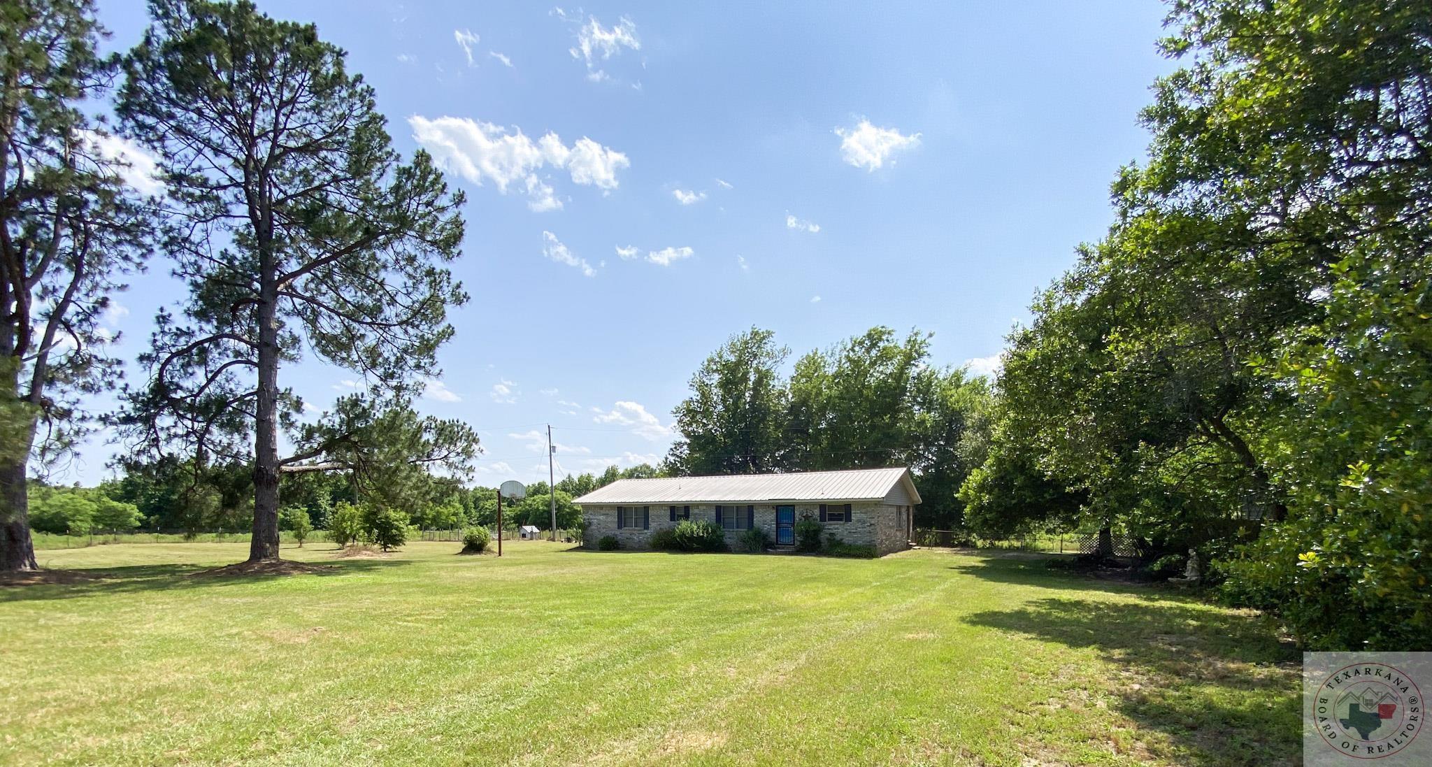 9509 N Hwy 259, Omaha, TX 75571