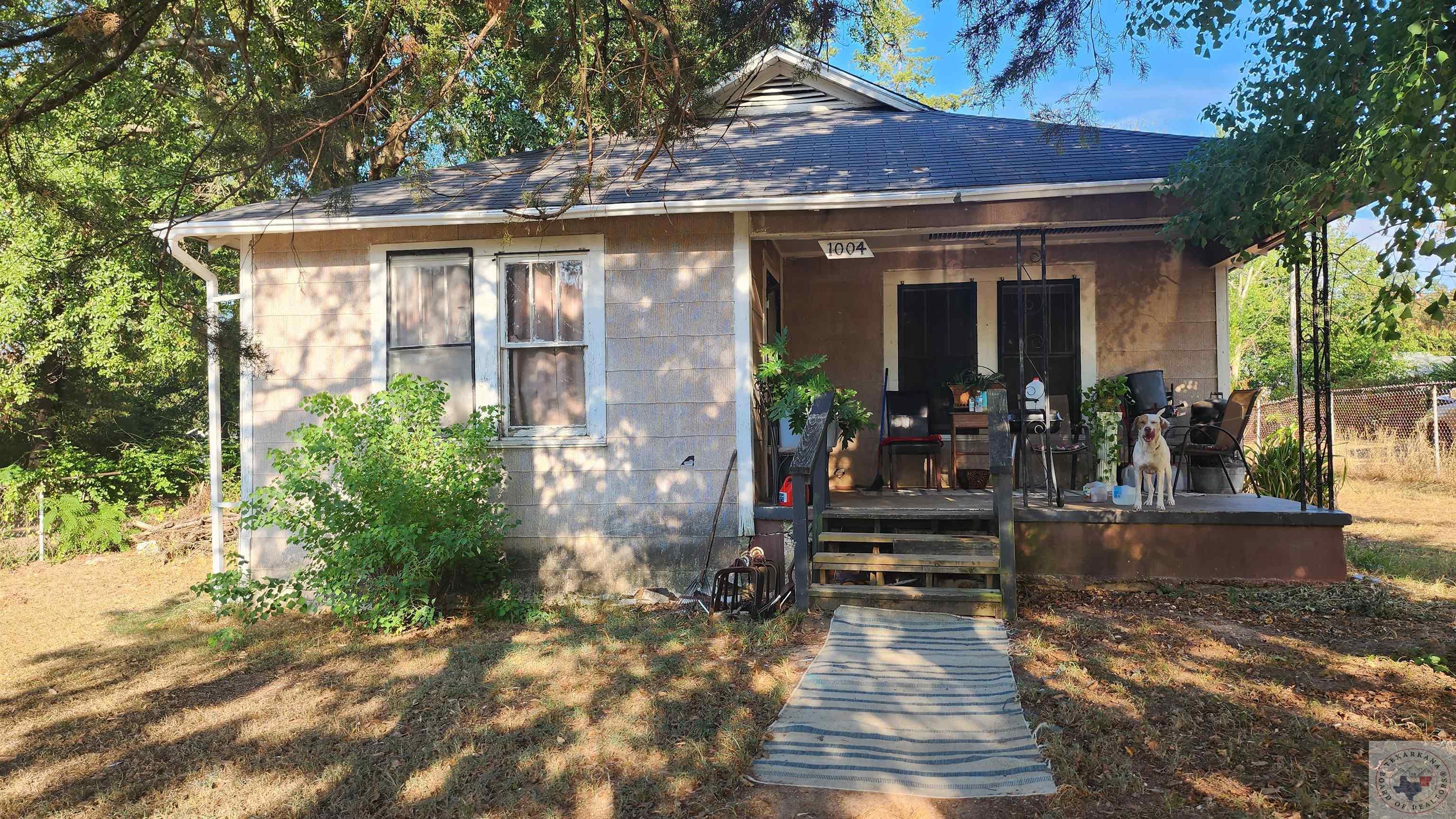 1004 Cleveland, Texarkana, AR 71854