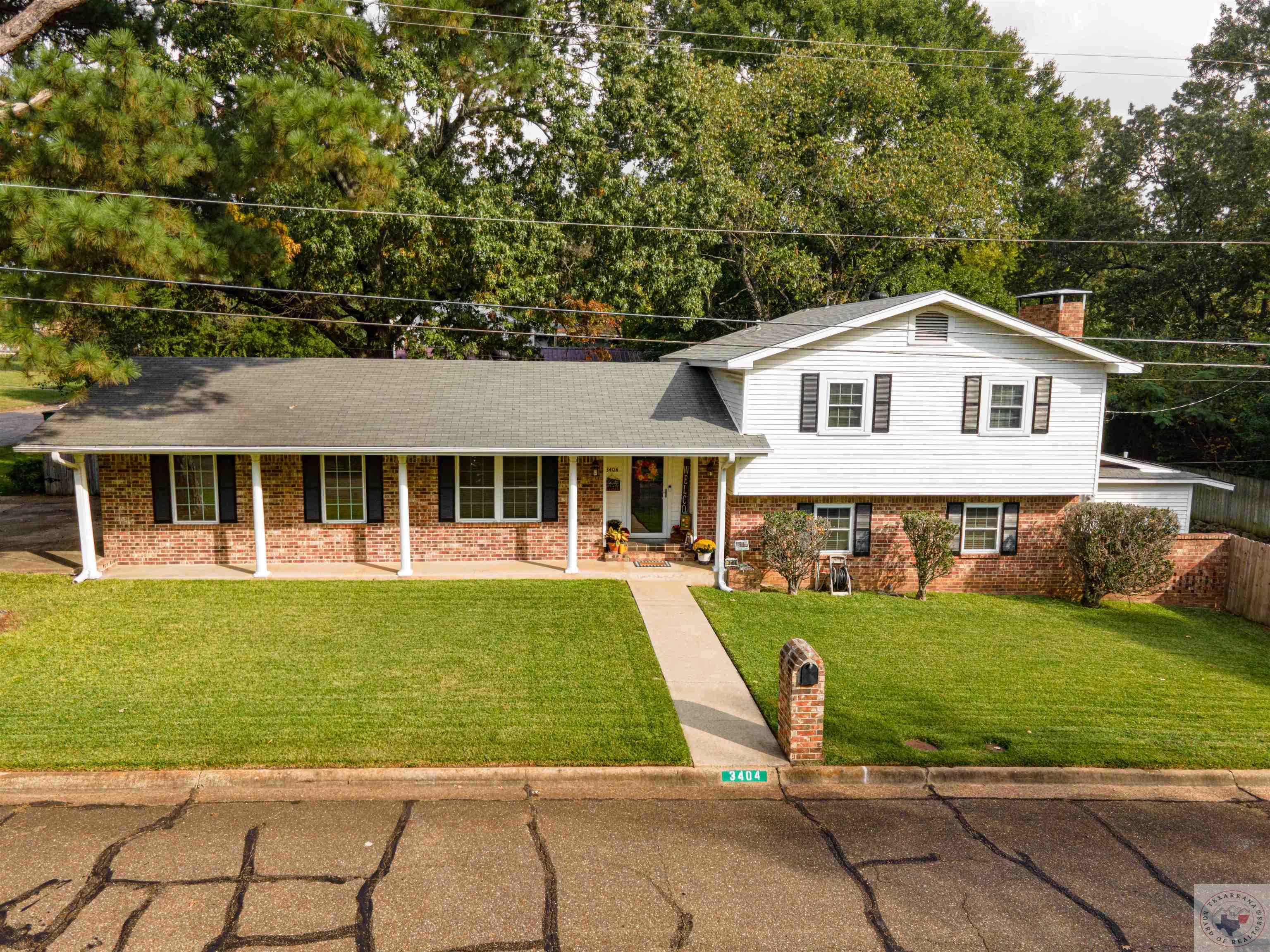 3404 Pine Knoll Rd.