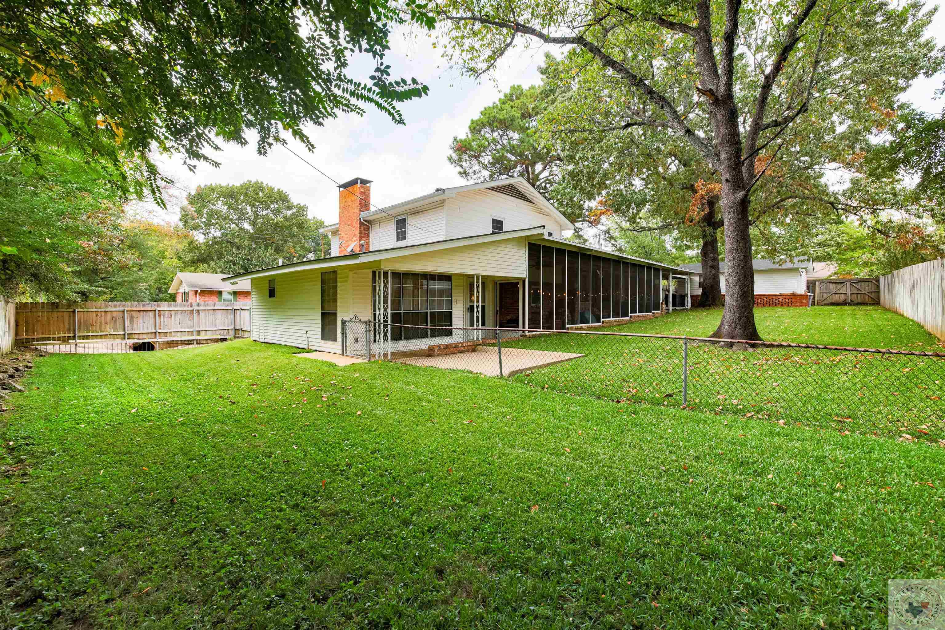 3404 Pine Knoll Rd.